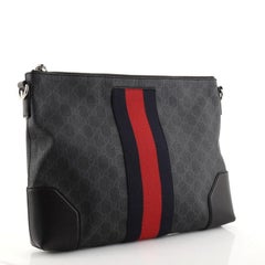 Gucci Messenger GG aus beschichtetem Segeltuch mit Web-Reißverschluss Medium