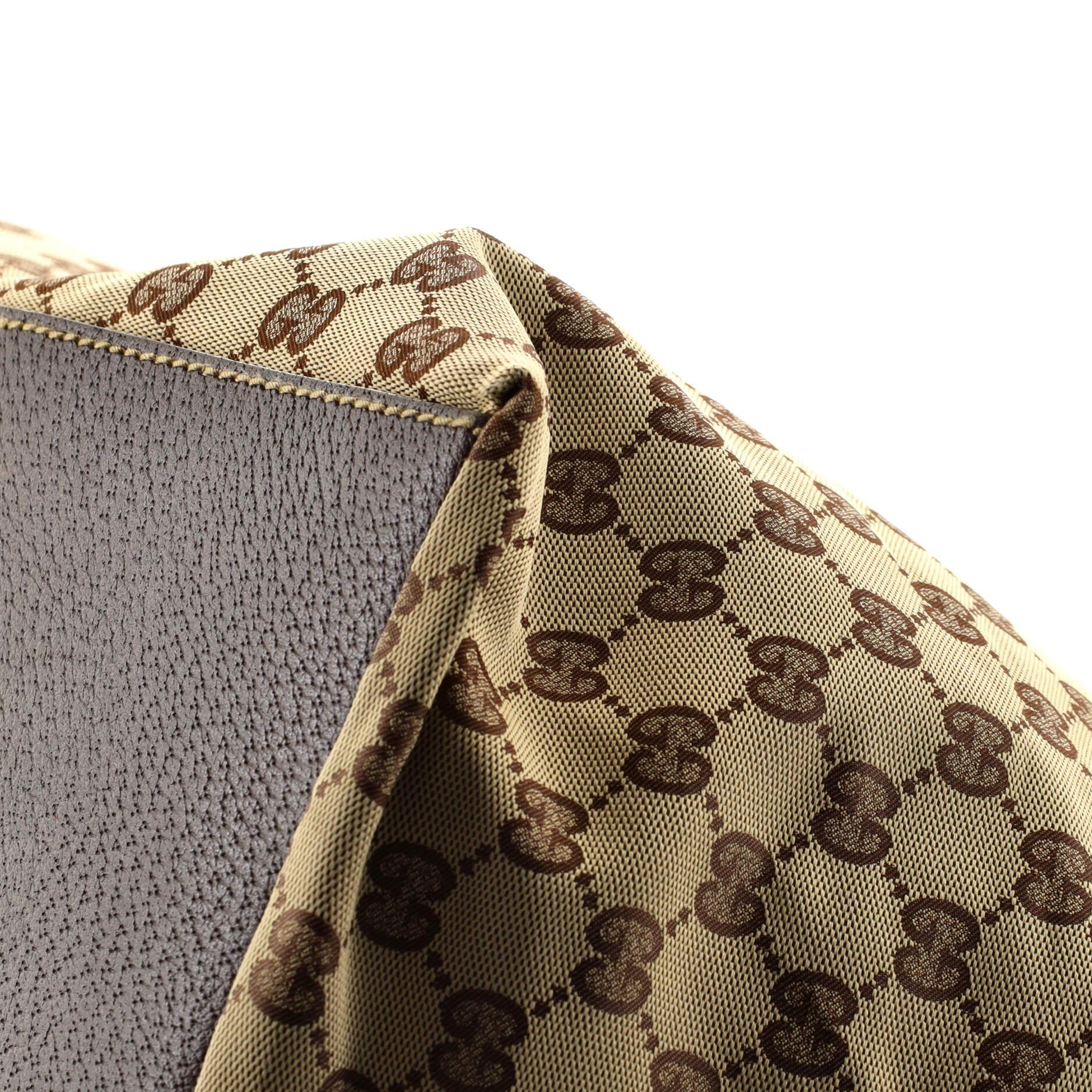 Gucci - Fourre-tout à fermeture éclair Web GG en toile - Large 1