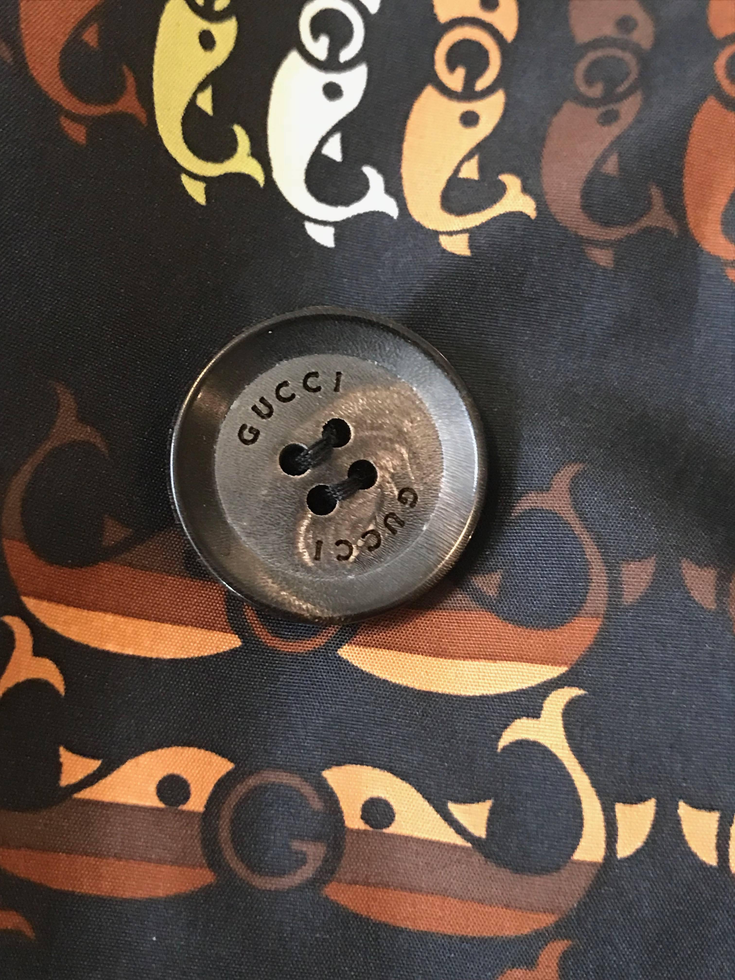 Gucci Whale Logo Print Navy Trench Coat In Excellent Condition In San Francisco, CA