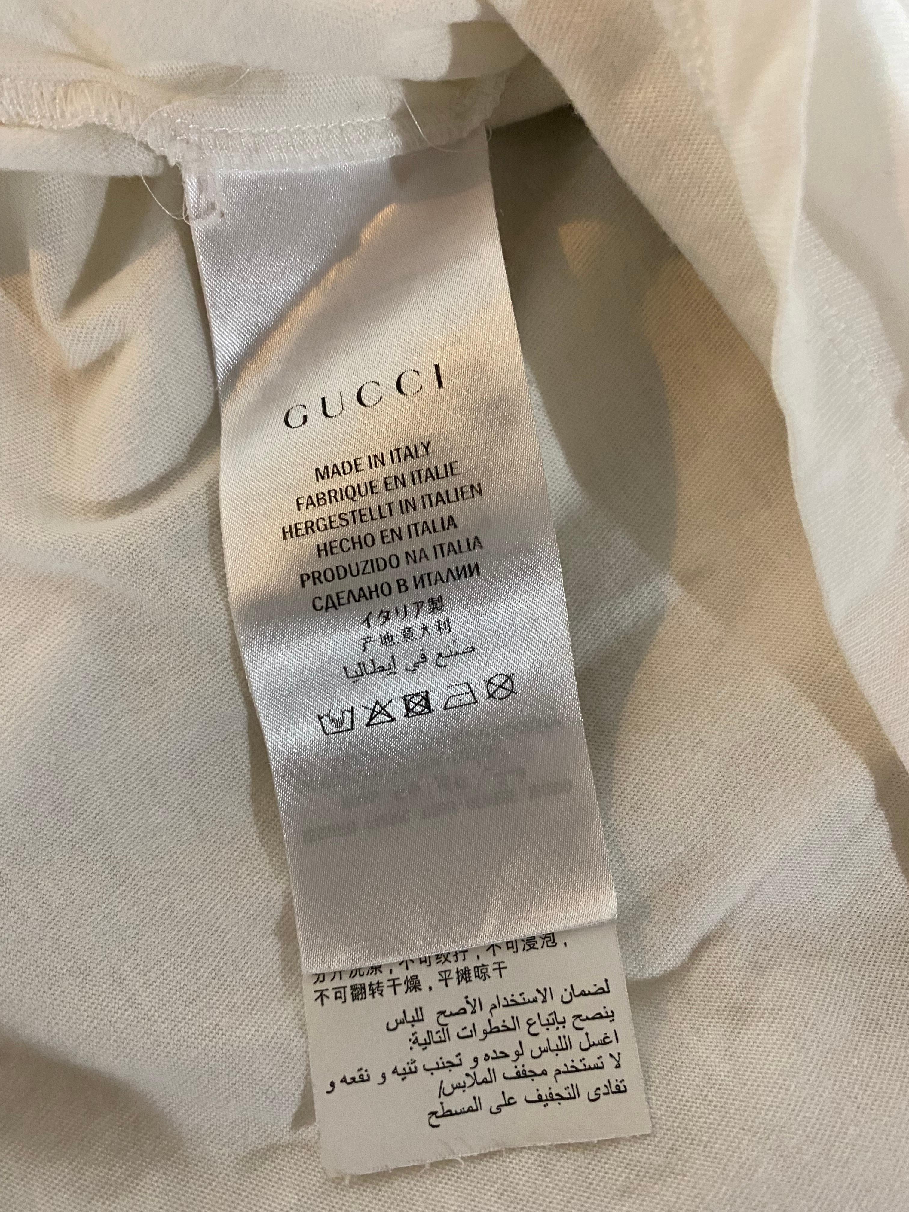 Gucci White and Pink Floral T- Shirt Top In Excellent Condition For Sale In Beverly Hills, CA