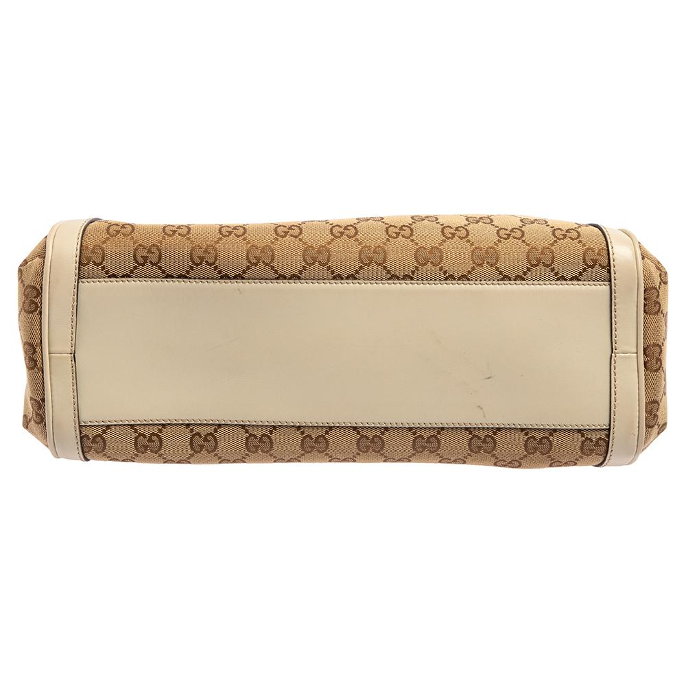Weiß/Beige GG Segeltuch und Leder Scarlett Hobo von Gucci 9