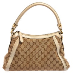 Weiß/Beige GG Segeltuch und Leder Scarlett Hobo von Gucci