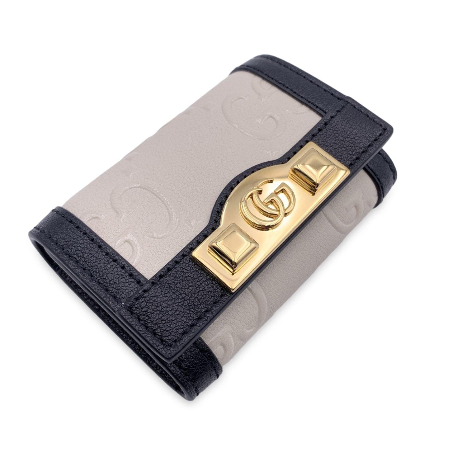 Beige Gucci White Black GG Embossed Leather Wonka 6 Key Pouch Case Holder