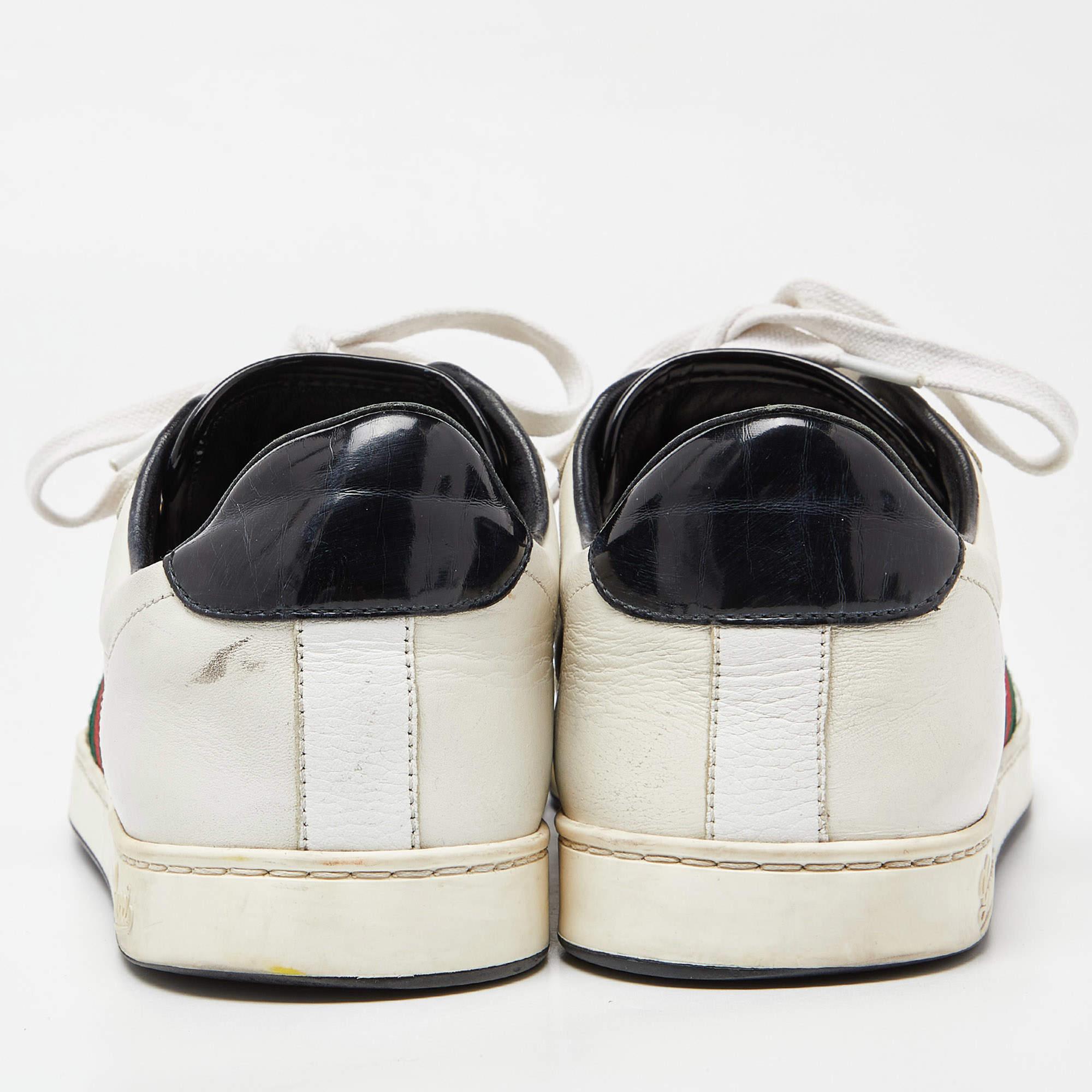 Gucci White/Black Leather Ace Web Detail Low Top Sneakers Size 43 en vente 1