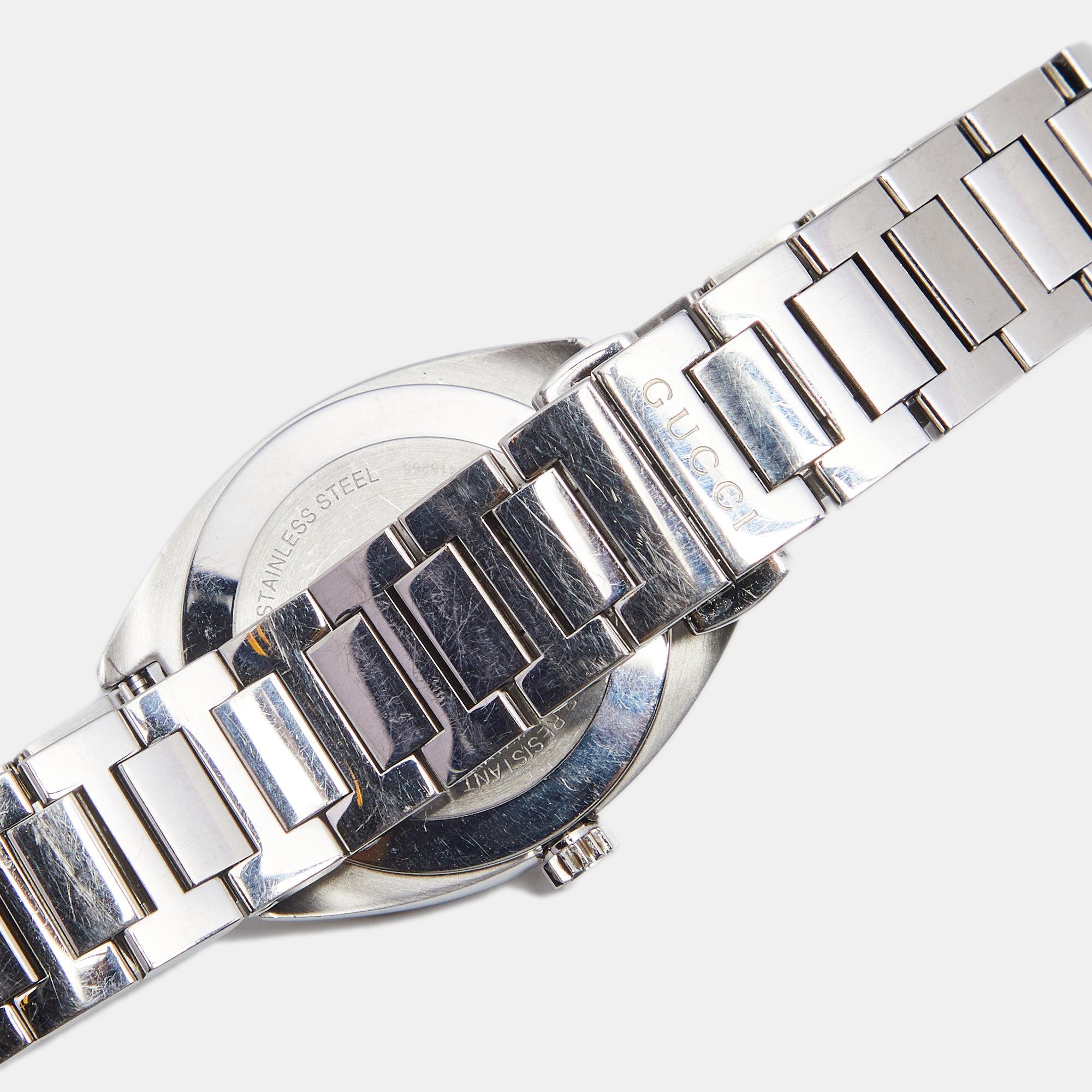 Contemporary Gucci White Diamond Stainless Steel GG2570 YA142504 Women's Wristwatch 29 mm