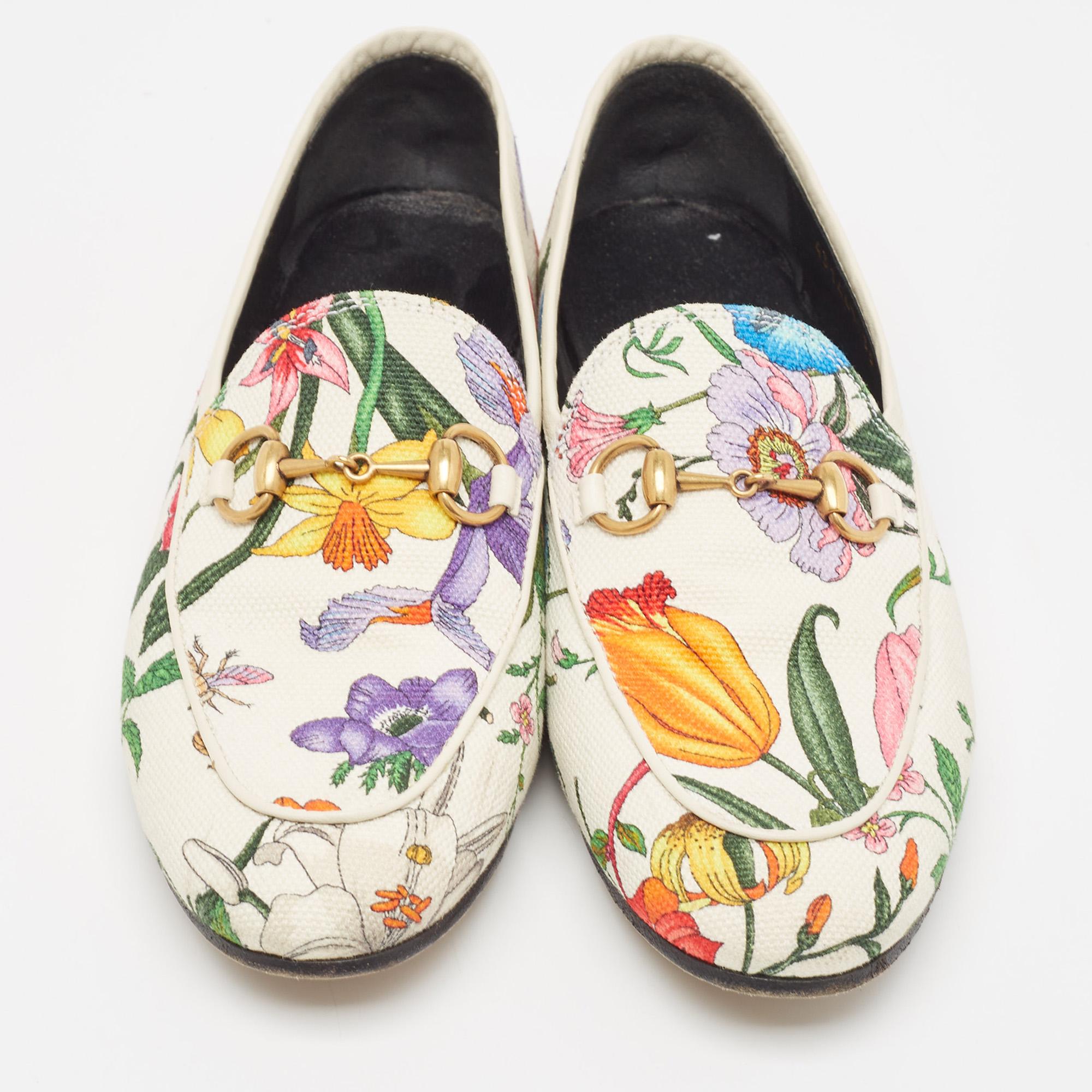 Gucci White Floral Canvas Jordaan Horsebit Slip On Loafers Size 35 For Sale 2