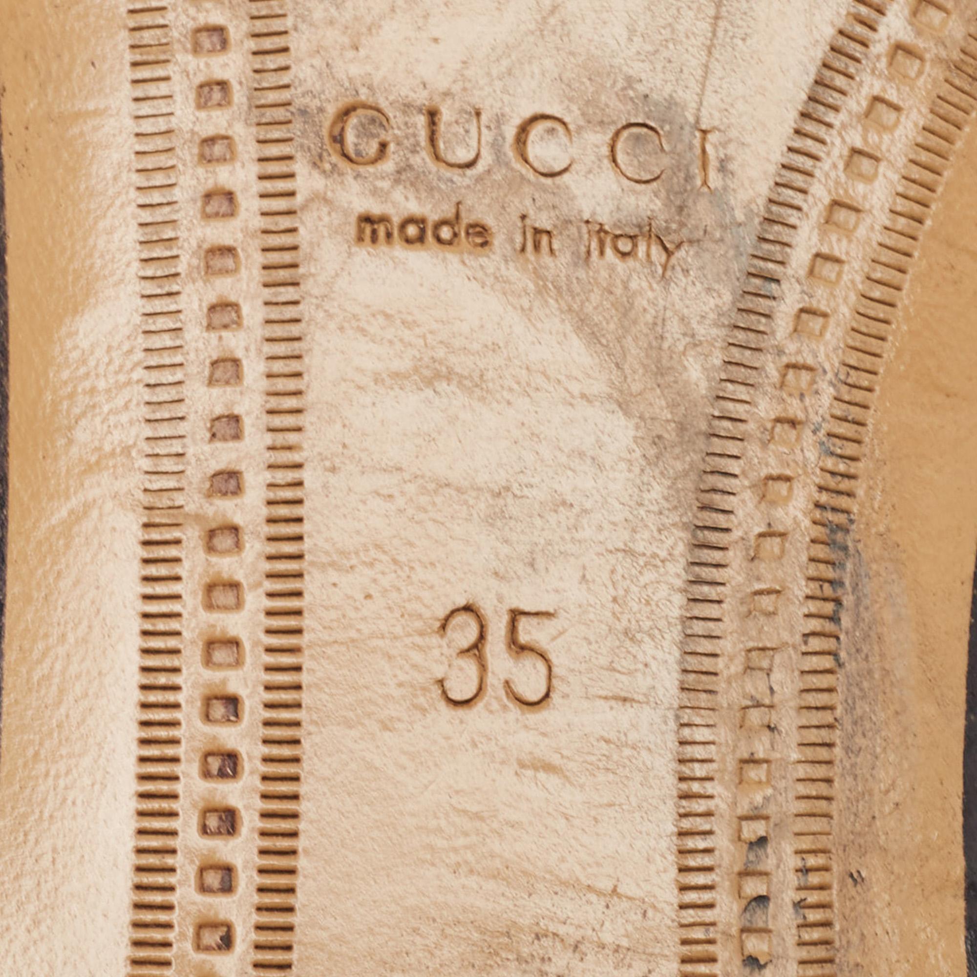 Gucci - Mocassins Jordaan en toile blanche à motifs floraux, taille 35 en vente 3