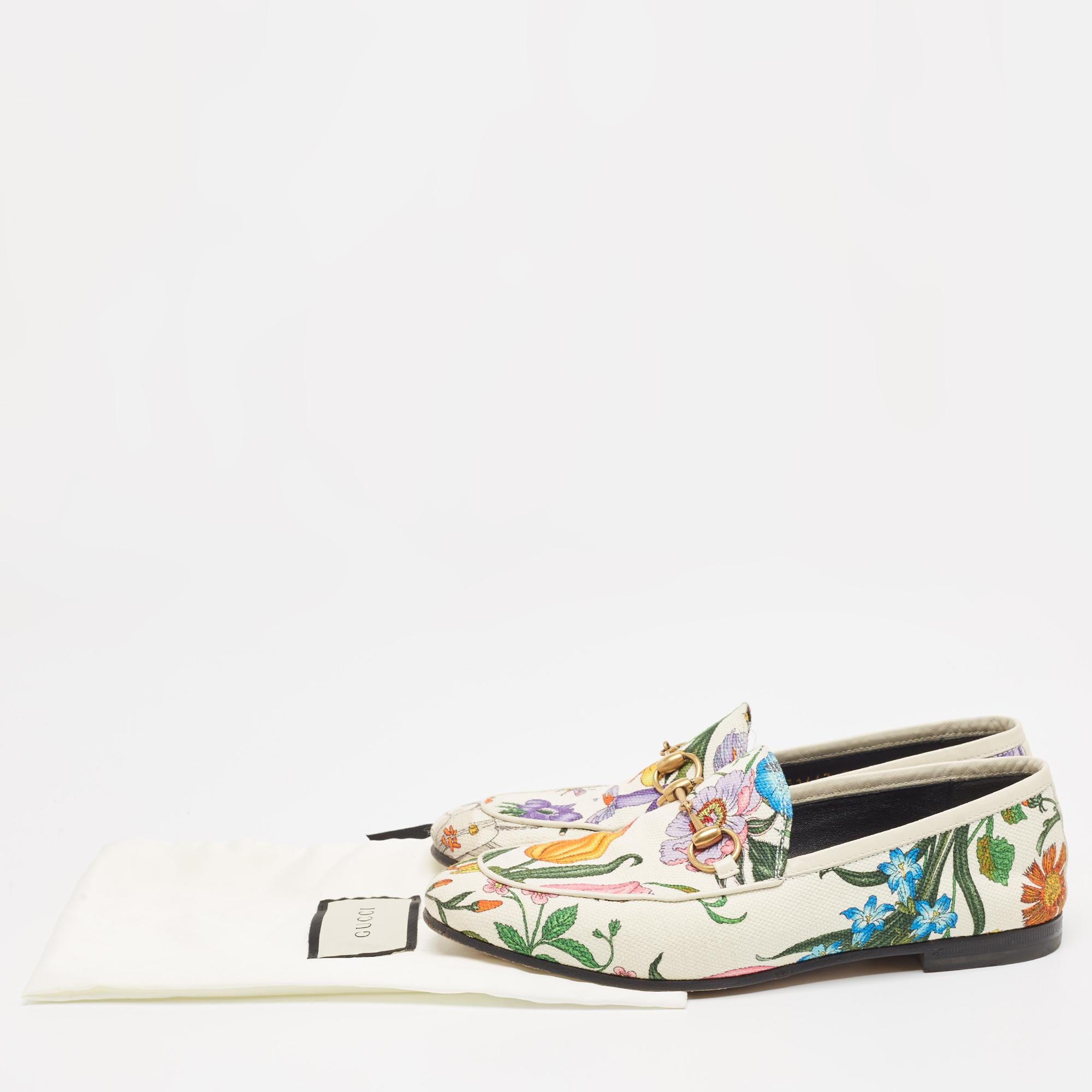 Gucci White Floral Canvas Jordaan Horsebit Slip On Loafers Size 35 For Sale 5