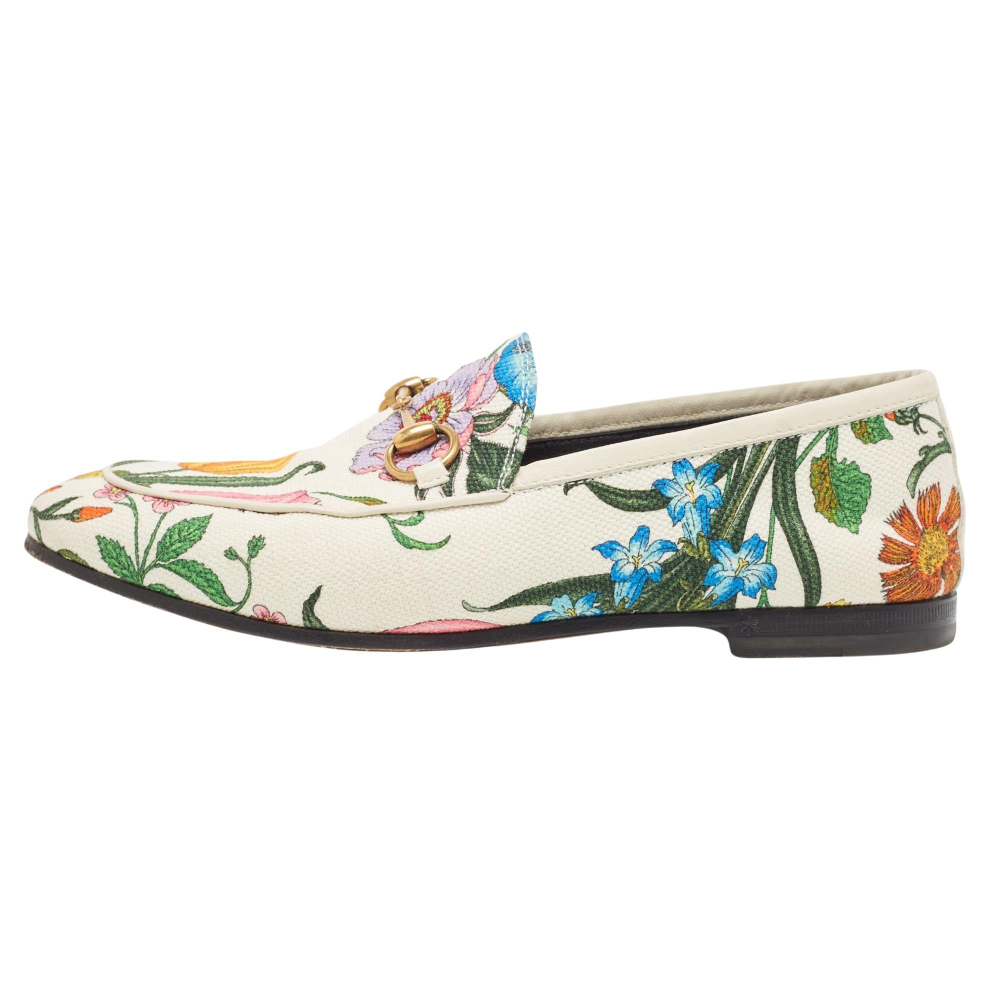 Gucci White Floral Canvas Jordaan Horsebit Slip On Loafers Size 35 For Sale
