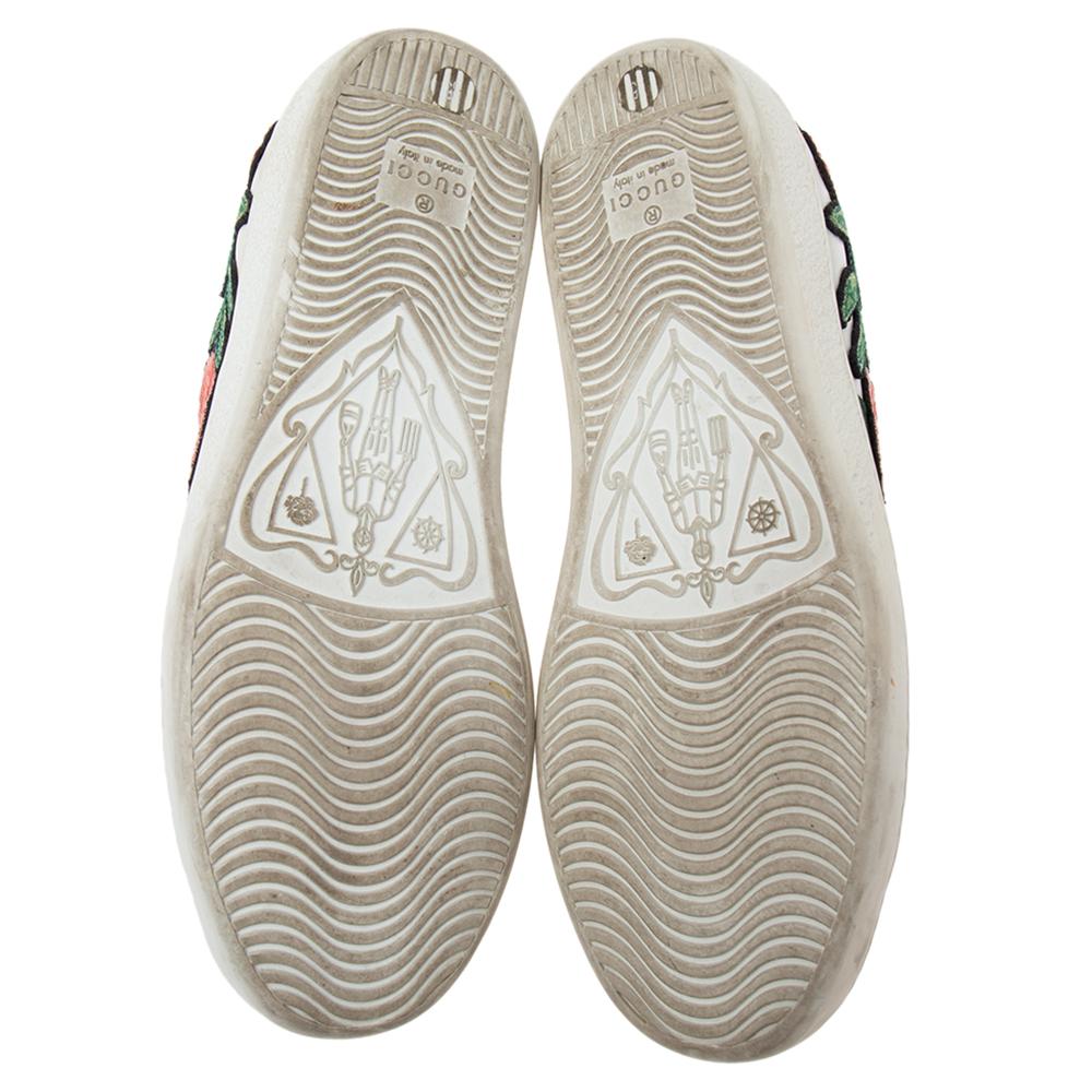 Gucci White Floral Embroidered Leather Ace Low-Top Sneakers Size 35 In Good Condition In Dubai, Al Qouz 2