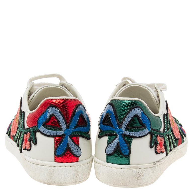 Gucci White Floral Embroidered Leather Ace Low-Top Sneakers Size 35 at  1stDibs