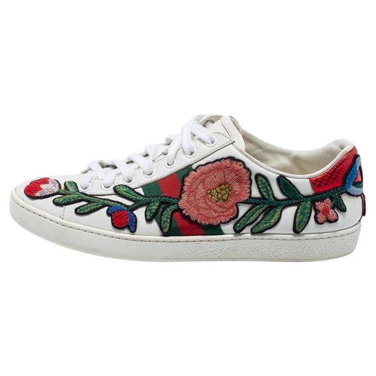 Gucci White Floral Embroidered Leather Ace Low-Top Sneakers Size 38 at  1stDibs