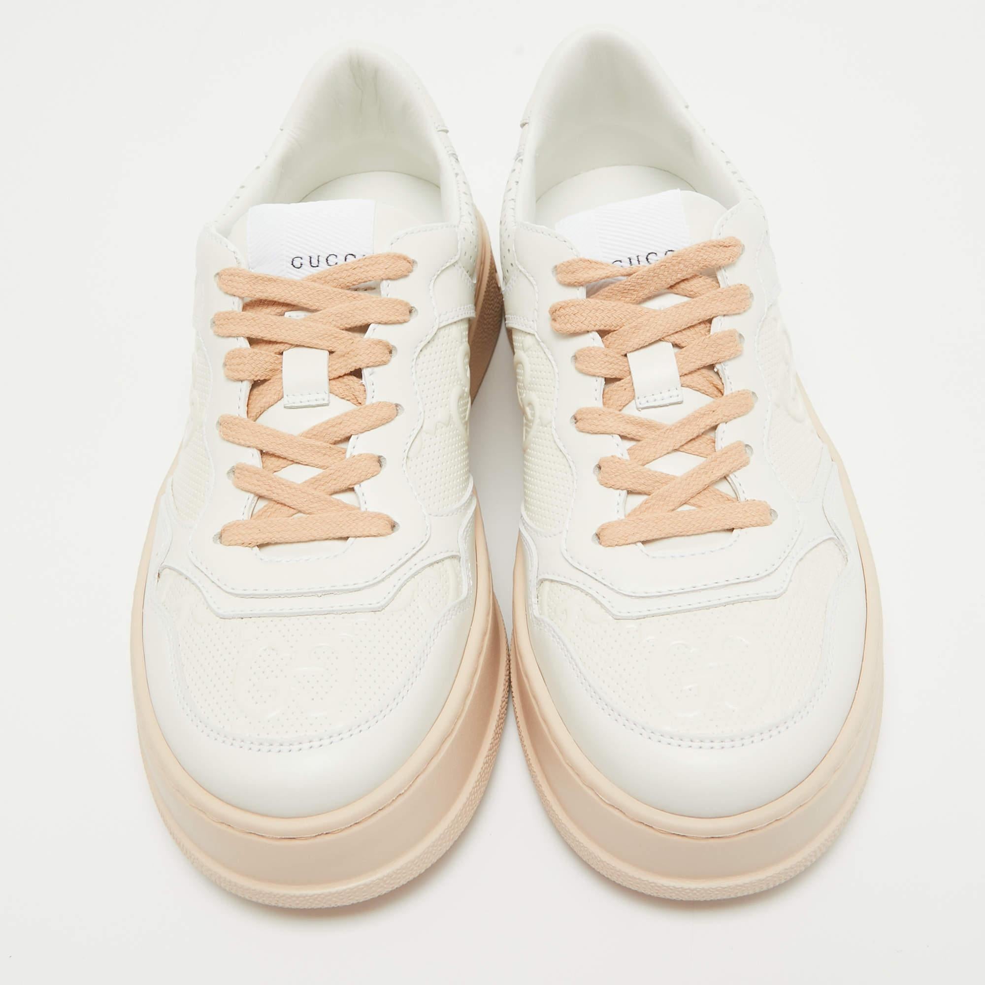 Gucci White GG Embossed Leather Low Top Sneakers Size 37 In Excellent Condition In Dubai, Al Qouz 2
