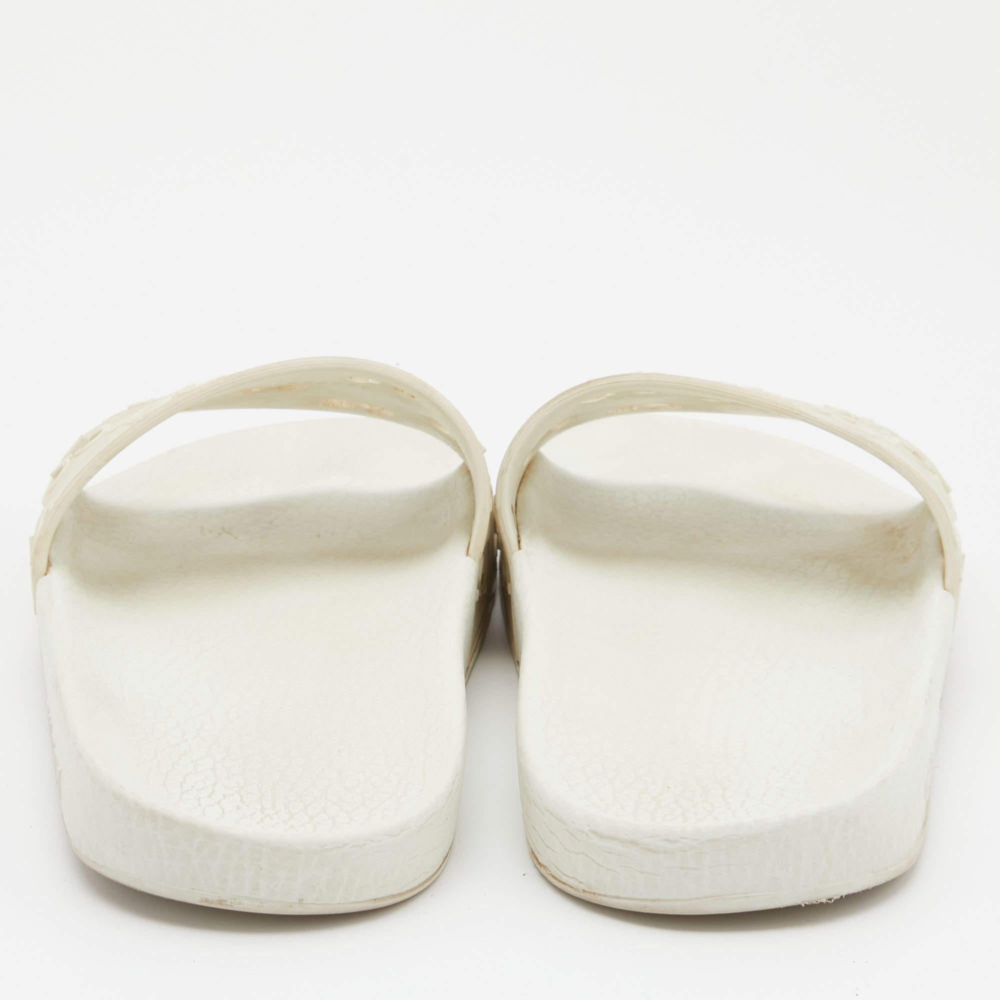 Gucci White GG Laser Cut Rubber Slides Size 38 1