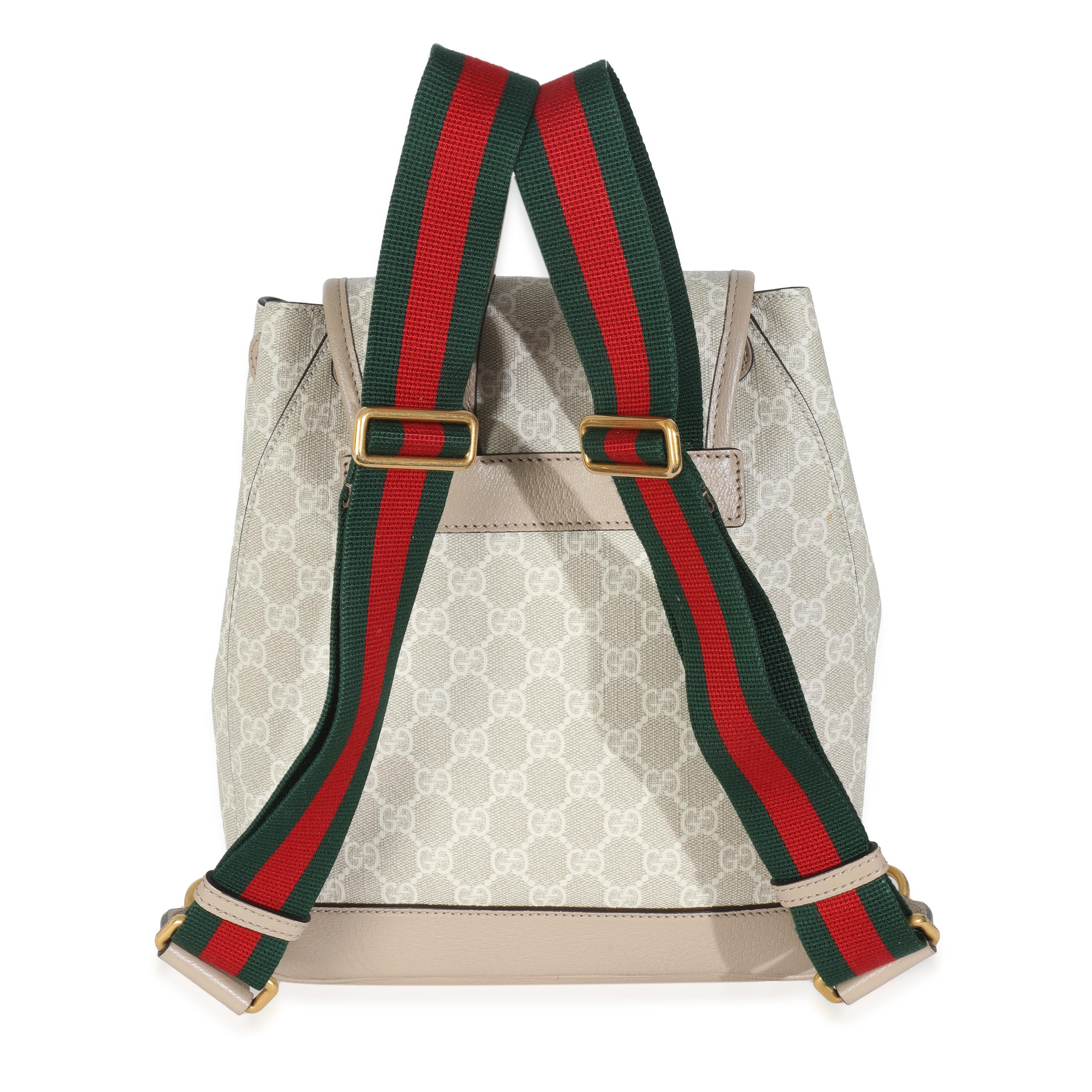 Listing Title : Gucci White GG Supreme Monogram Azalea Calfskin Retro Interlocking G Buckle Back
SKU : 147746
MSRP : 2250.00 USD
Condit : Usagé 
Description de l'état : La collection Neo Vintage GG Supreme de Gucci rend hommage aux racines de la