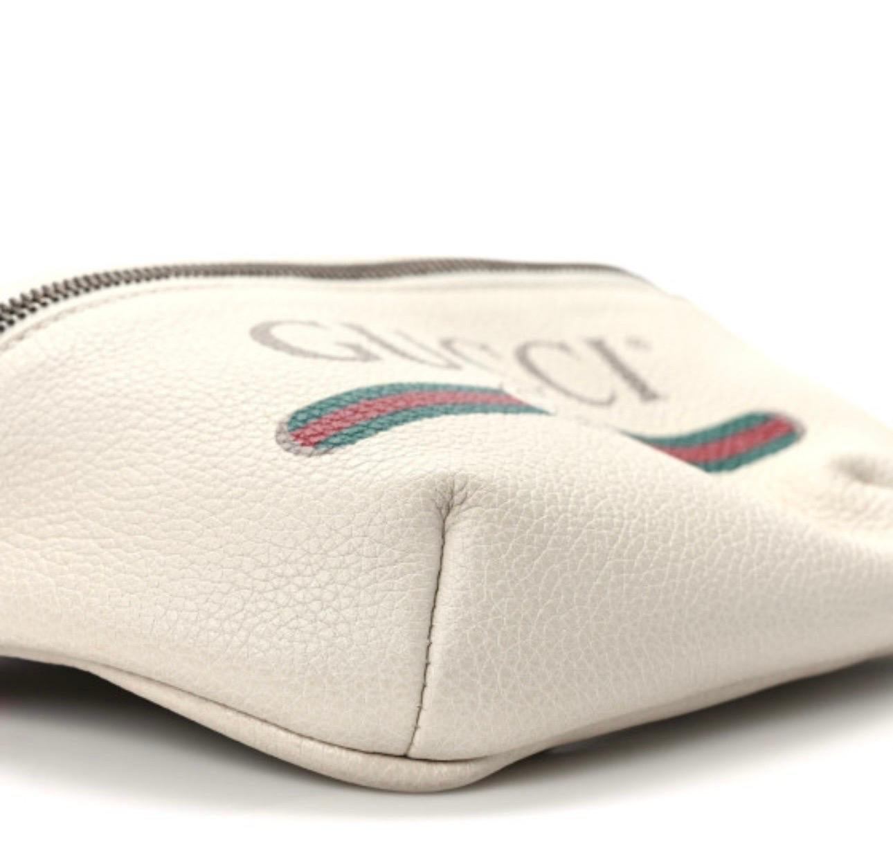 Gucci White Graind Calf Skin Leather Logo crossbody bag, Logo Belt Bag 5