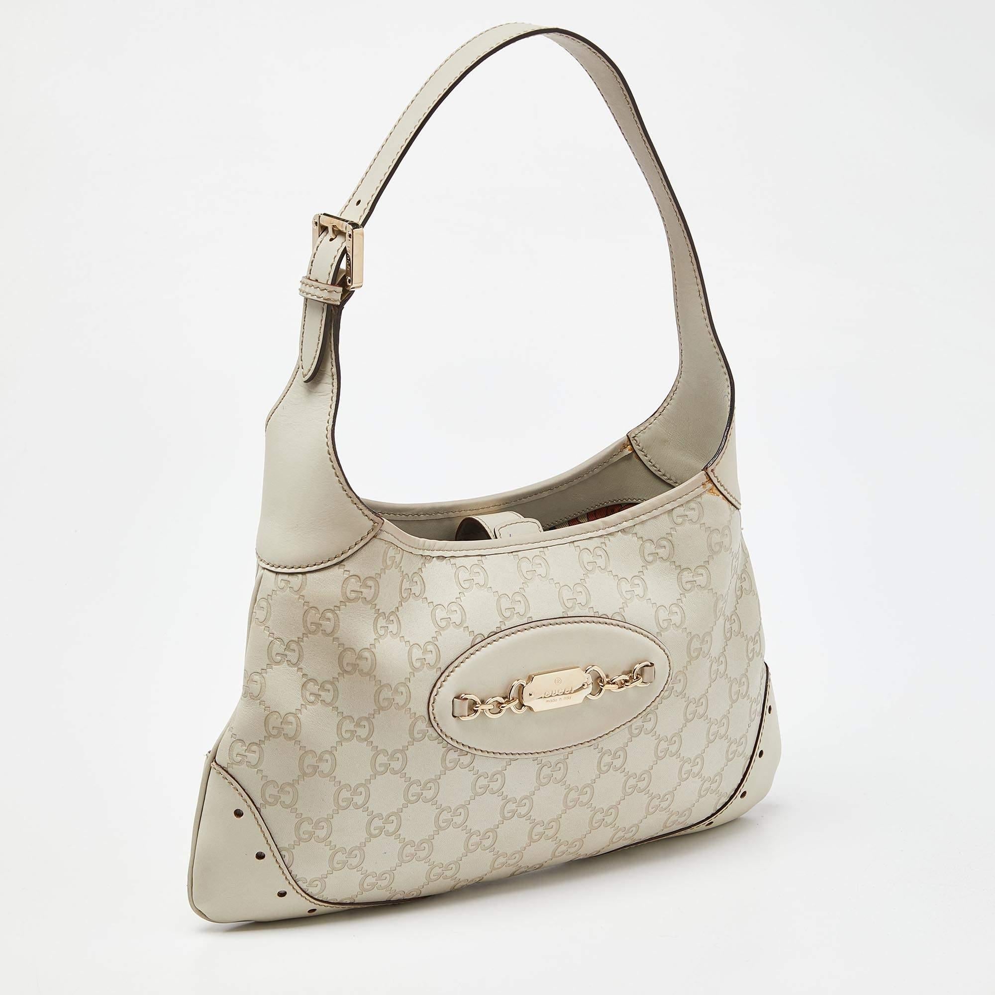 Gucci White Guccissima Leather Punch Hobo In Good Condition In Dubai, Al Qouz 2