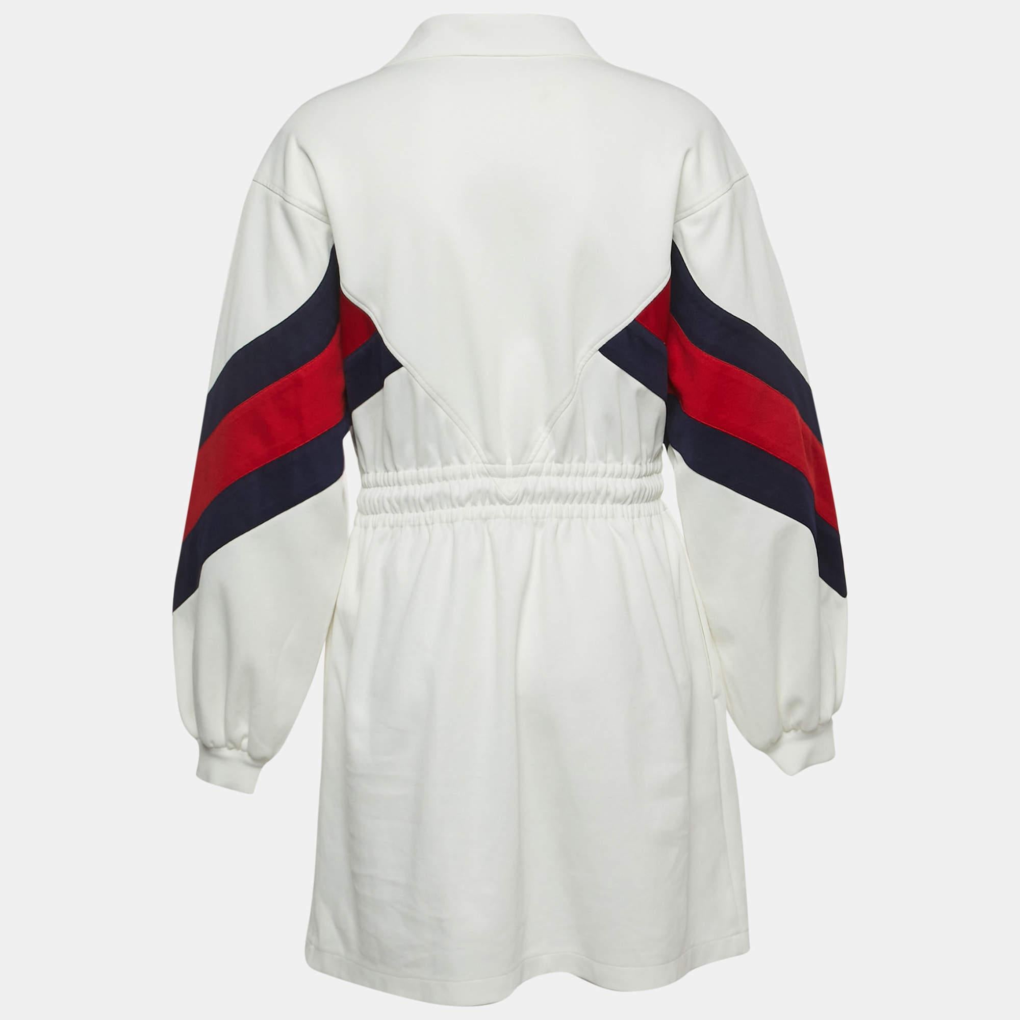 Este minivestido Polo Gucci aporta detalles elegantes y una silueta encantadora. Está fabricado con los mejores materiales y está destinado a proporcionarte comodidad.


