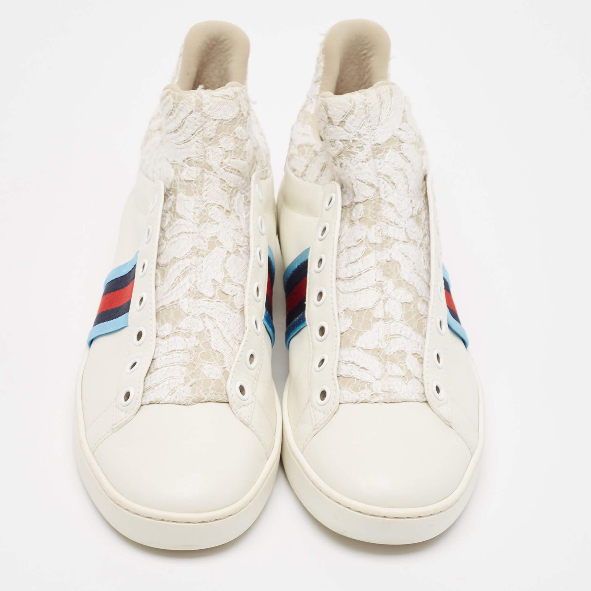 Gucci White Lace and Leather Ace Slip On Sneakers Size 39.5 In Good Condition In Dubai, Al Qouz 2