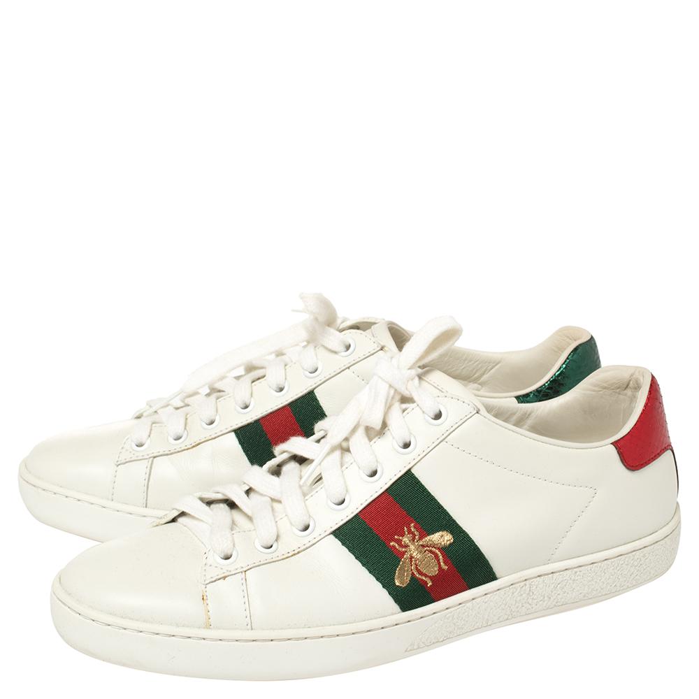 Gucci White Leather Ace Bee Sneakers Size 38.5 In Good Condition In Dubai, Al Qouz 2