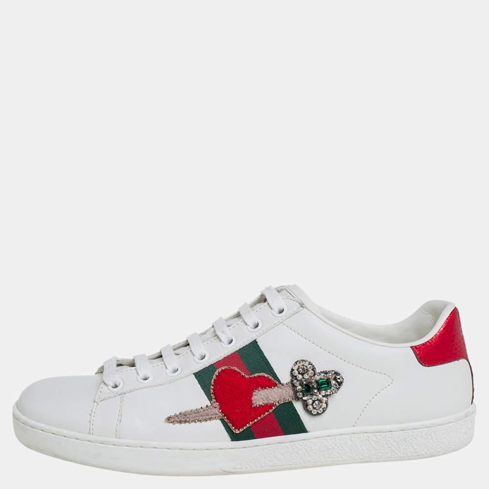 Weiße Leder Ace verzierte Low Top-Turnschuhe von Gucci, Größe 39 (Grau) im Angebot