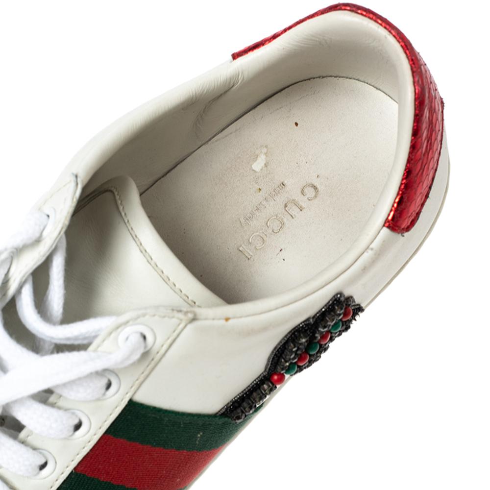 Gucci White Leather Ace Embroidered Sneakers Size 36 In Good Condition In Dubai, Al Qouz 2