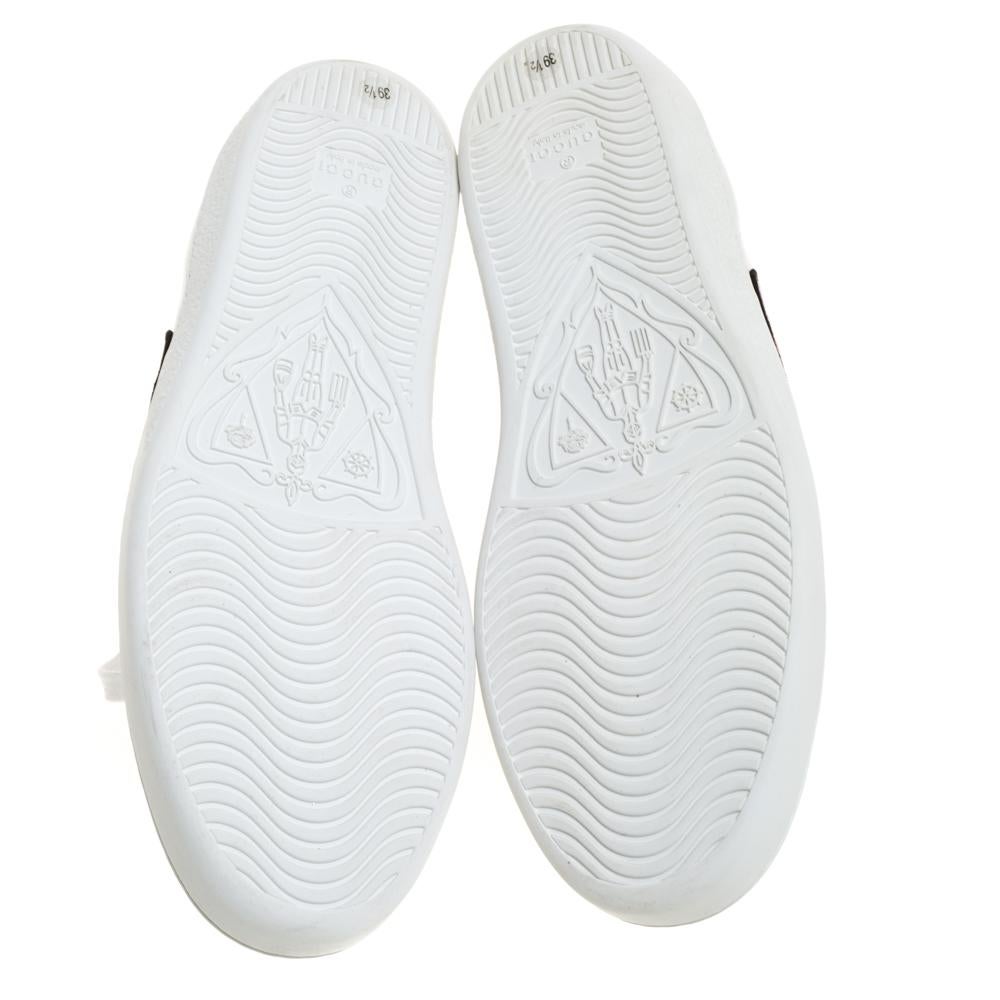 Gucci White Leather Ace GG Apple Web Low Top Sneakers Size 39.5 In Good Condition In Dubai, Al Qouz 2