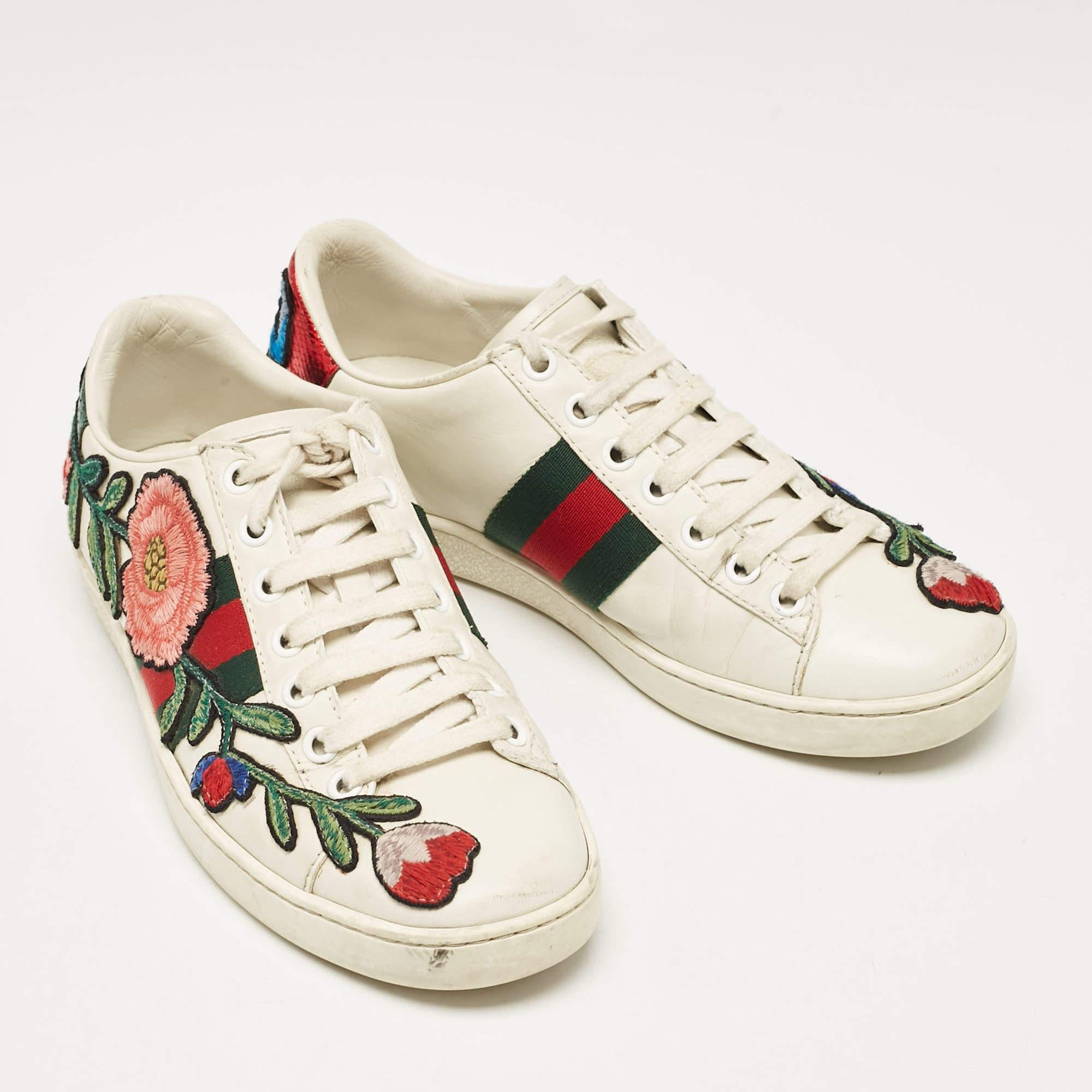 Gucci Zapatillas con cordones Ace de piel blanca Talla 35 en Bueno Estado en Dubai, Al Qouz 2
