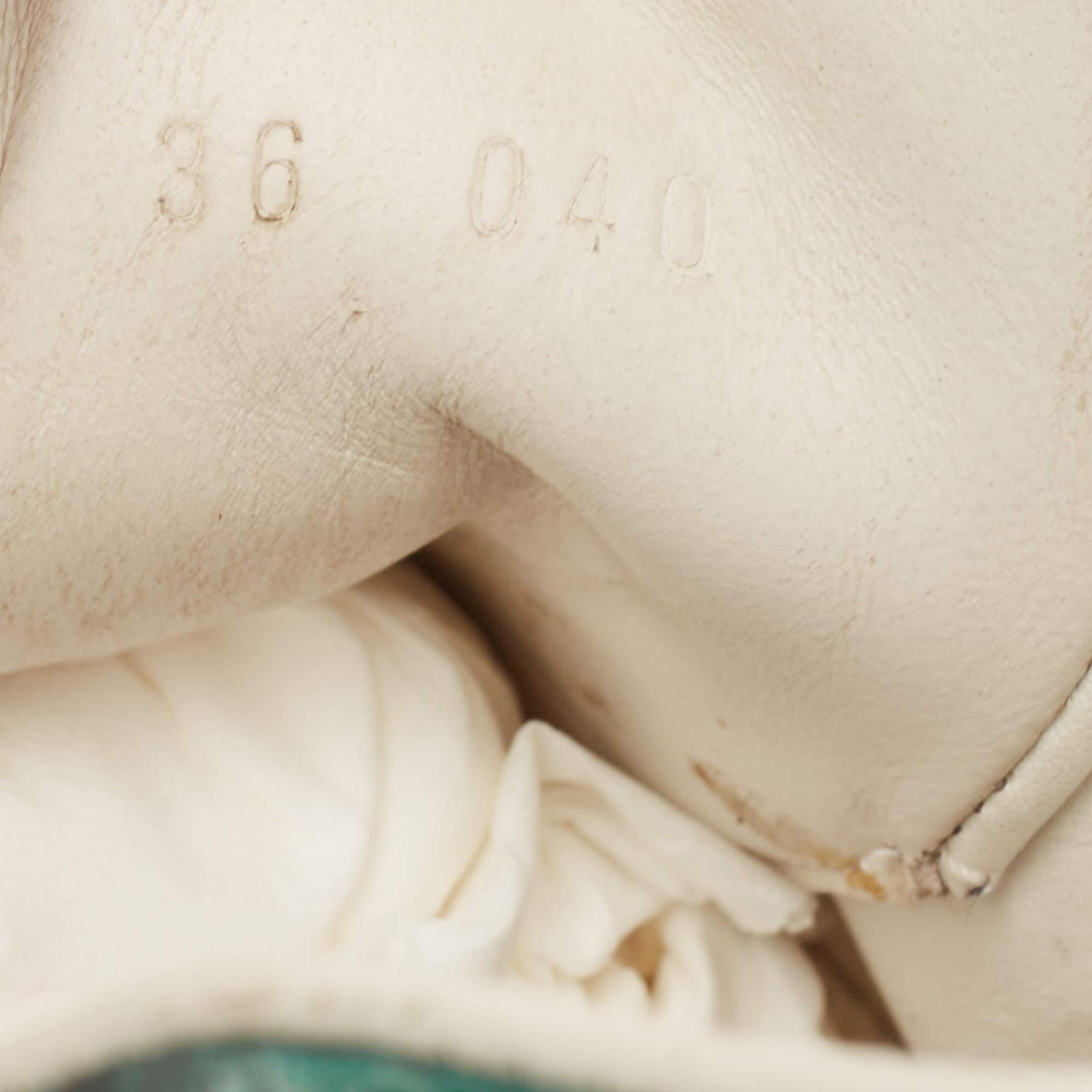 Gucci Niedrige Turnschuhe aus weißem Leder mit Ace-Top Größe 36 im Angebot 4