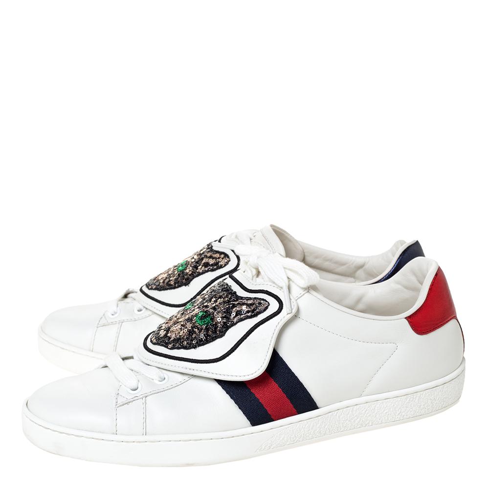Gucci White Leather Ace Web Low Top Sneakers with Removable Patch Size 41 In Good Condition In Dubai, Al Qouz 2