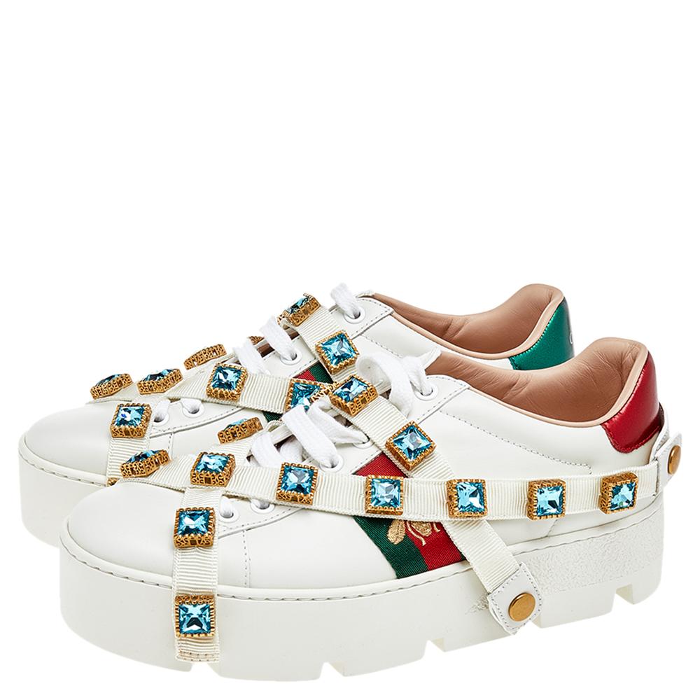 Gucci White Leather And Canvas Ace Bee Crystal Embellished Sneakers Size 37 In New Condition In Dubai, Al Qouz 2