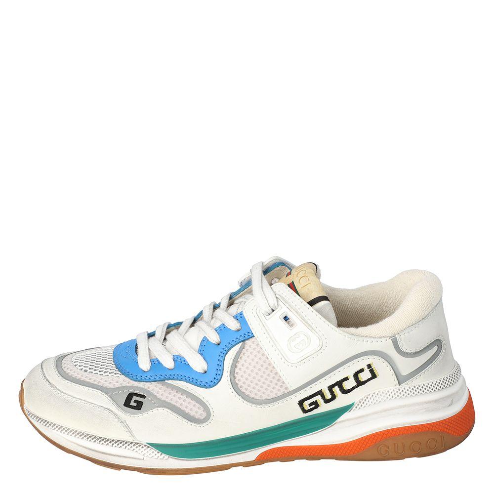 One's wardrobe is incomplete without a good pair of sneakers and what better than these Gucci ones! These Ultrapace sneakers have been crafted from white leather and styled with round toes, lace-up on the vamps, and signature details and sturdy