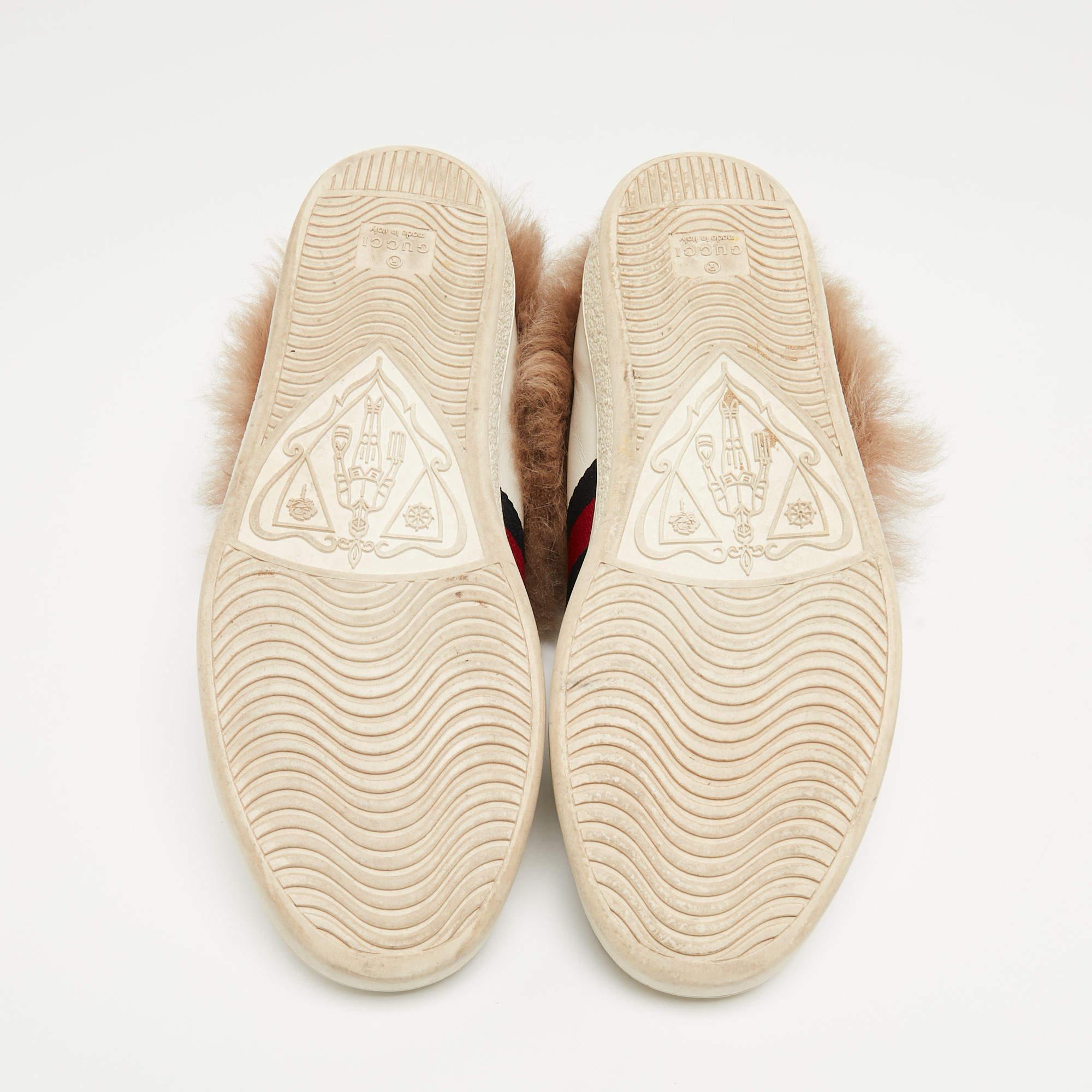 Gucci White Leather and Fur Ace Embroidered Bee Low Top Sneakers Size 37.5 For Sale 3