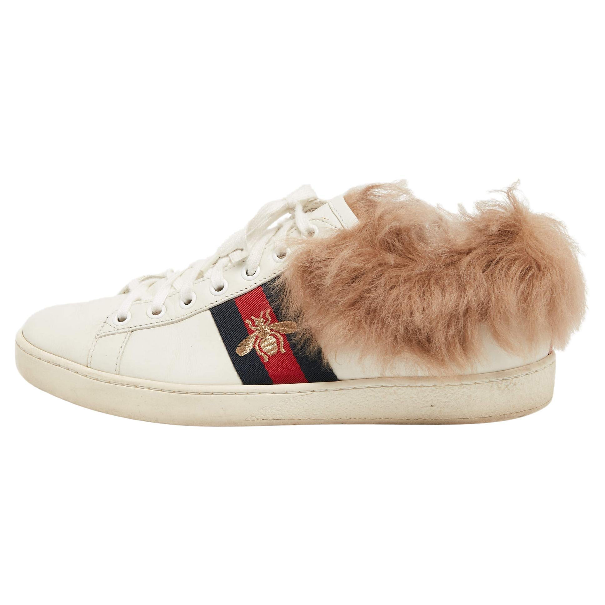 Gucci White Leather and Fur Ace Embroidered Bee Low Top Sneakers Size 37.5 For Sale