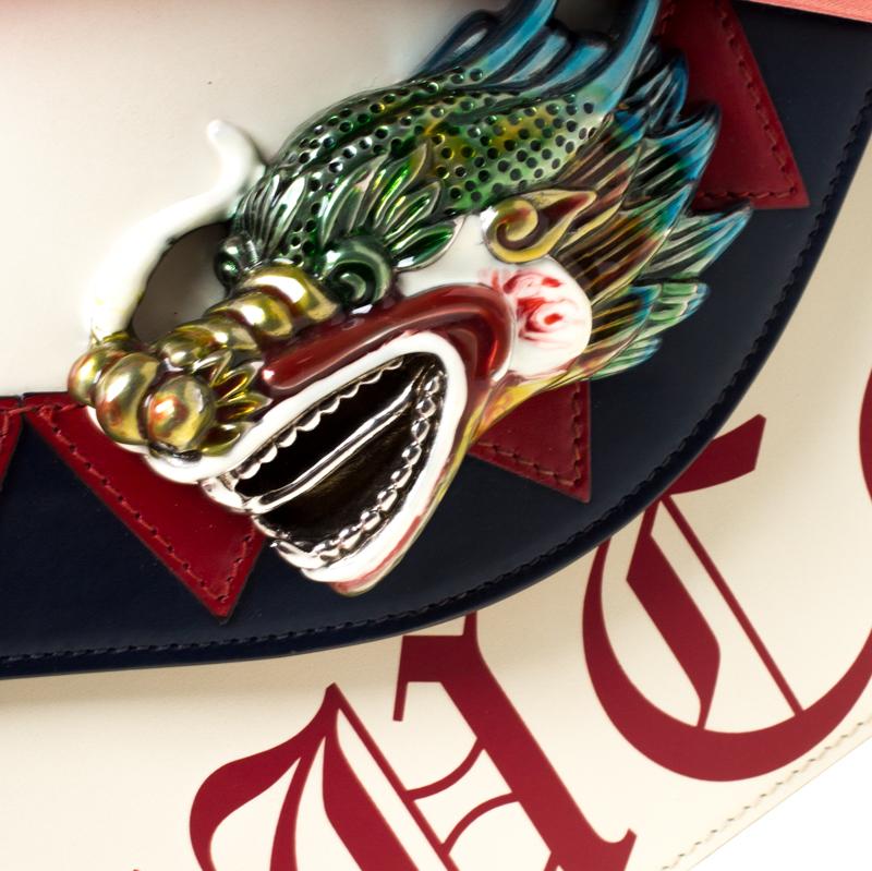 Gucci White Leather and Satin Naga Dragon Head Shoulder Bag In Good Condition In Dubai, Al Qouz 2
