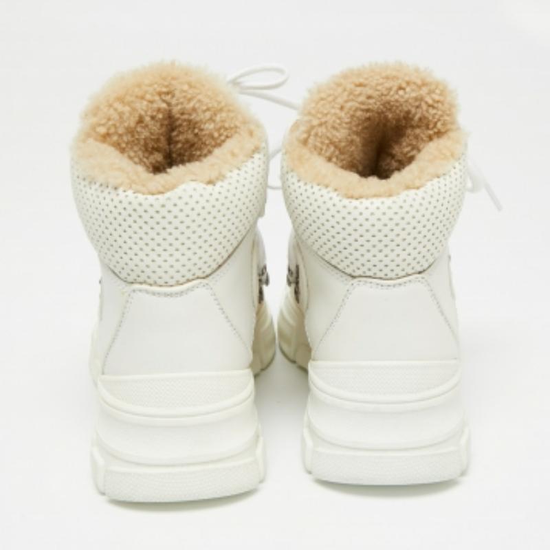 Gucci Flashtrek en cuir et daim blanc  Baskets montantes Taille 35 en vente 1