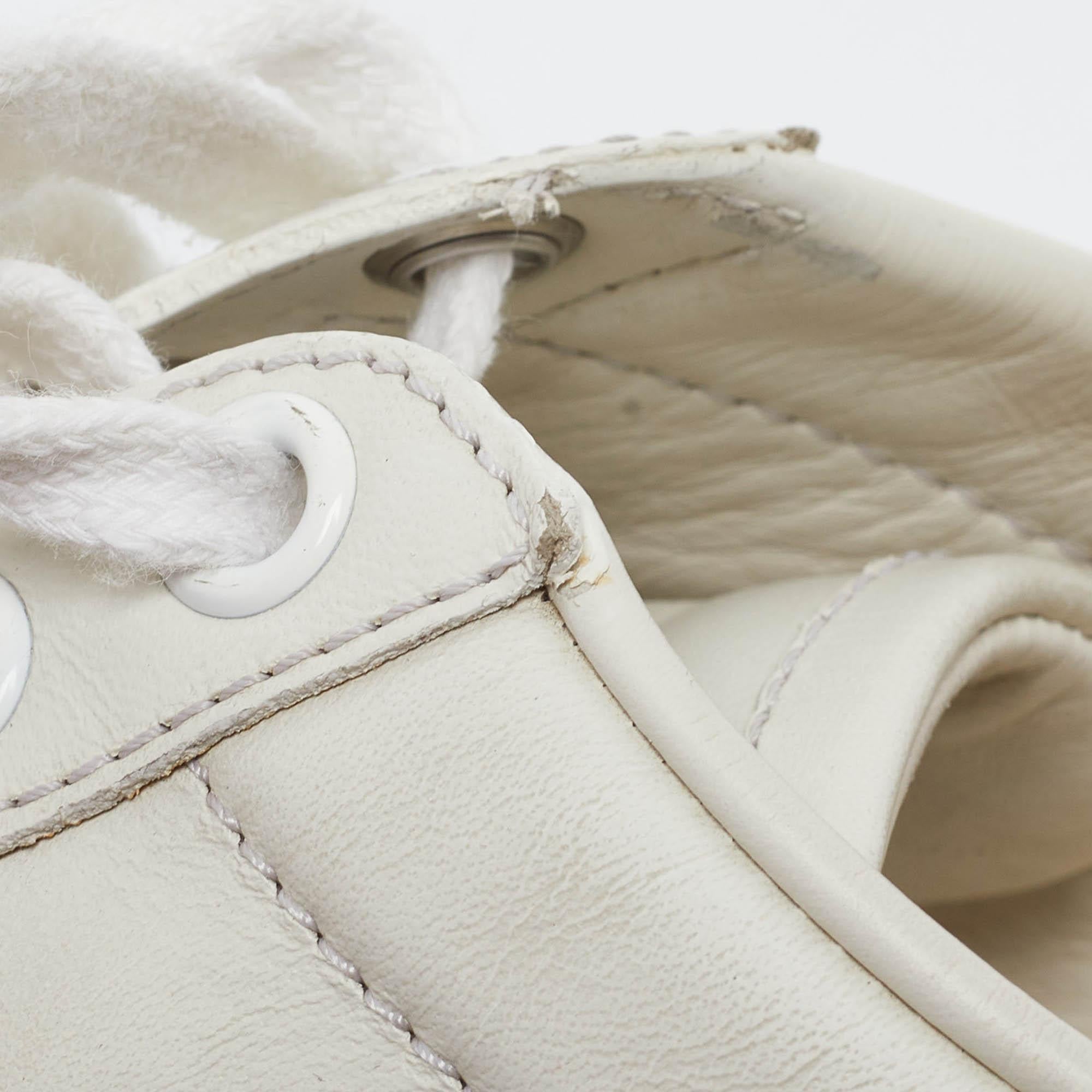 Gucci White Leather Bee Embroidered Ace Sneakers Size 37 4