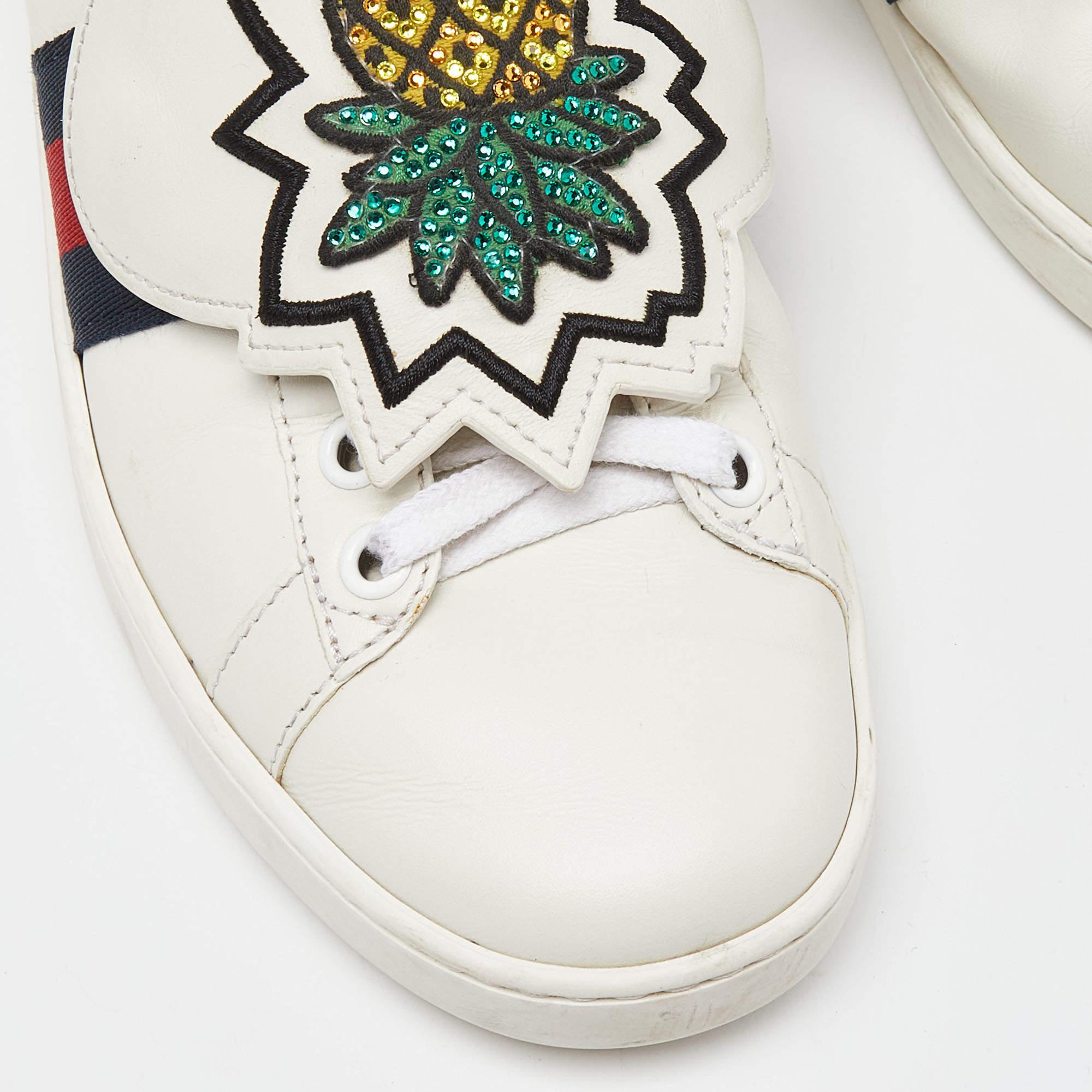 Gucci White Leather Embellished Pineapple Strap Ace Sneakers Size 35 For Sale 1