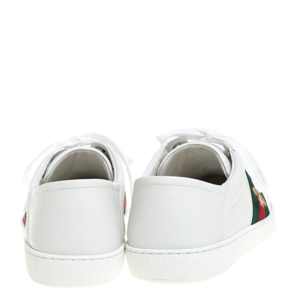 Gucci White Leather Embroidered Bee Ace Low Top Sneakers Size 44.5 In New Condition In Dubai, Al Qouz 2