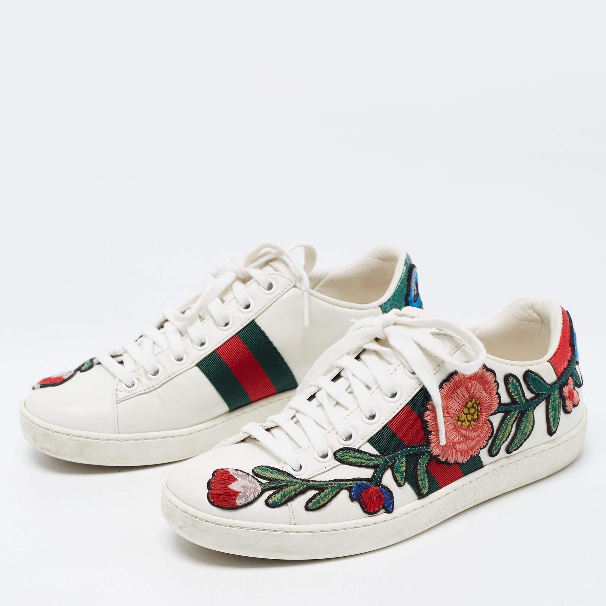 Gucci White Leather Embroidered Floral Ace Sneakers Size 34.5 In Good Condition In Dubai, Al Qouz 2