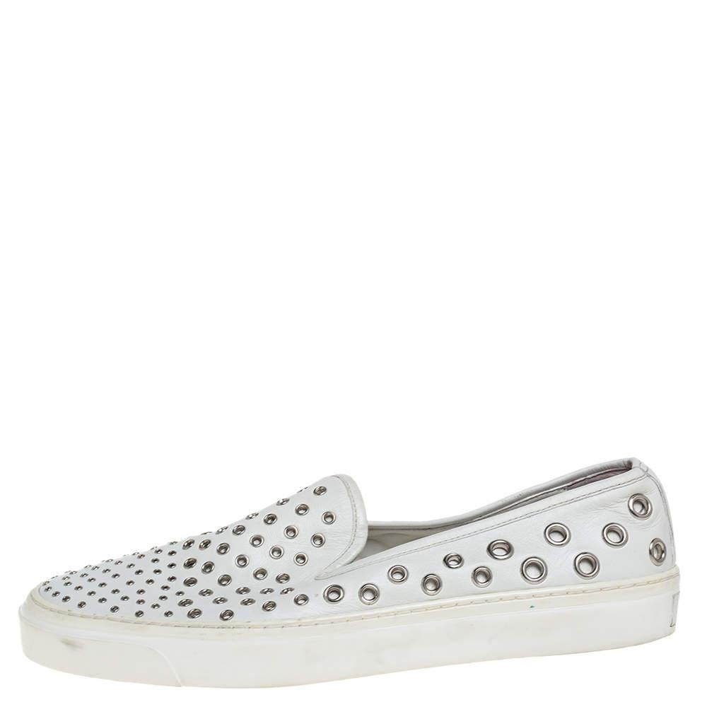 Women's Gucci White Leather Eyelet Embellished Slip On Sneakers Size 38.5 For Sale