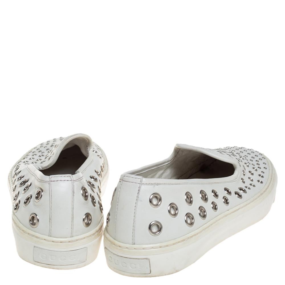 Gucci Cuero Blanco Ojal Embellished Slip On Sneakers Talla 38.5 1