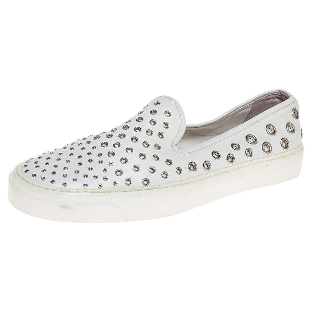 Gucci White Leather Eyelet Embellished Slip On Sneakers Size 38.5 For Sale