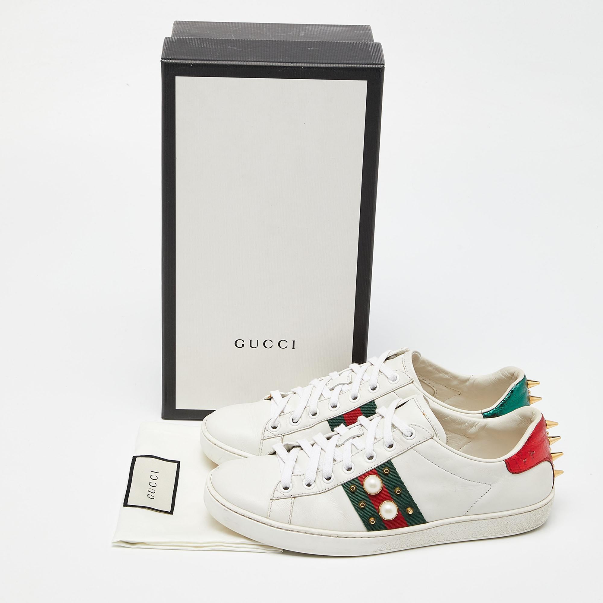 Women's Gucci White Leather Faux Pearl and Spike Embellished Ace Sneakers Size 38 For Sale