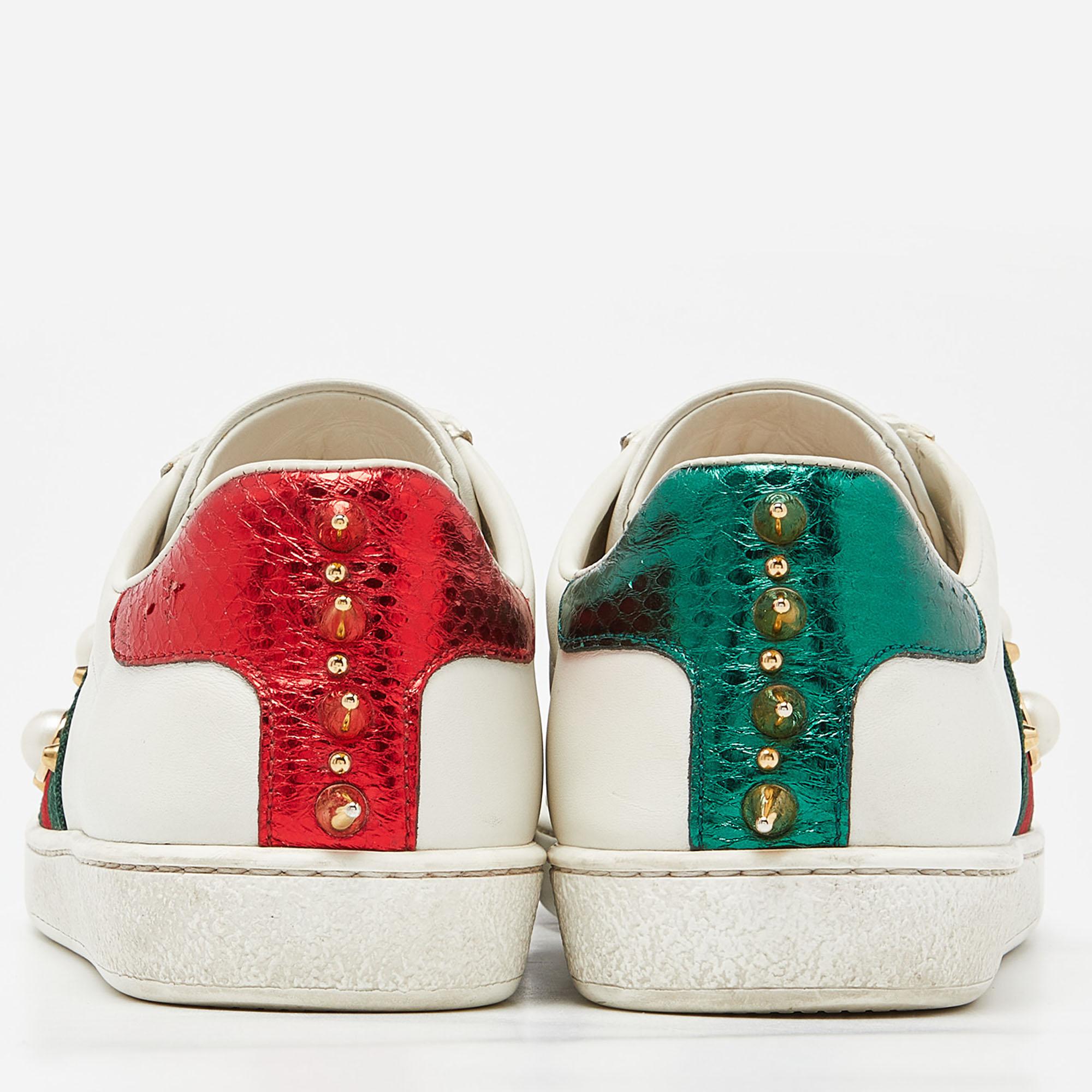 Gucci White Leather Faux Pearl and Spike Embellished Ace Sneakers Size 38 For Sale 4