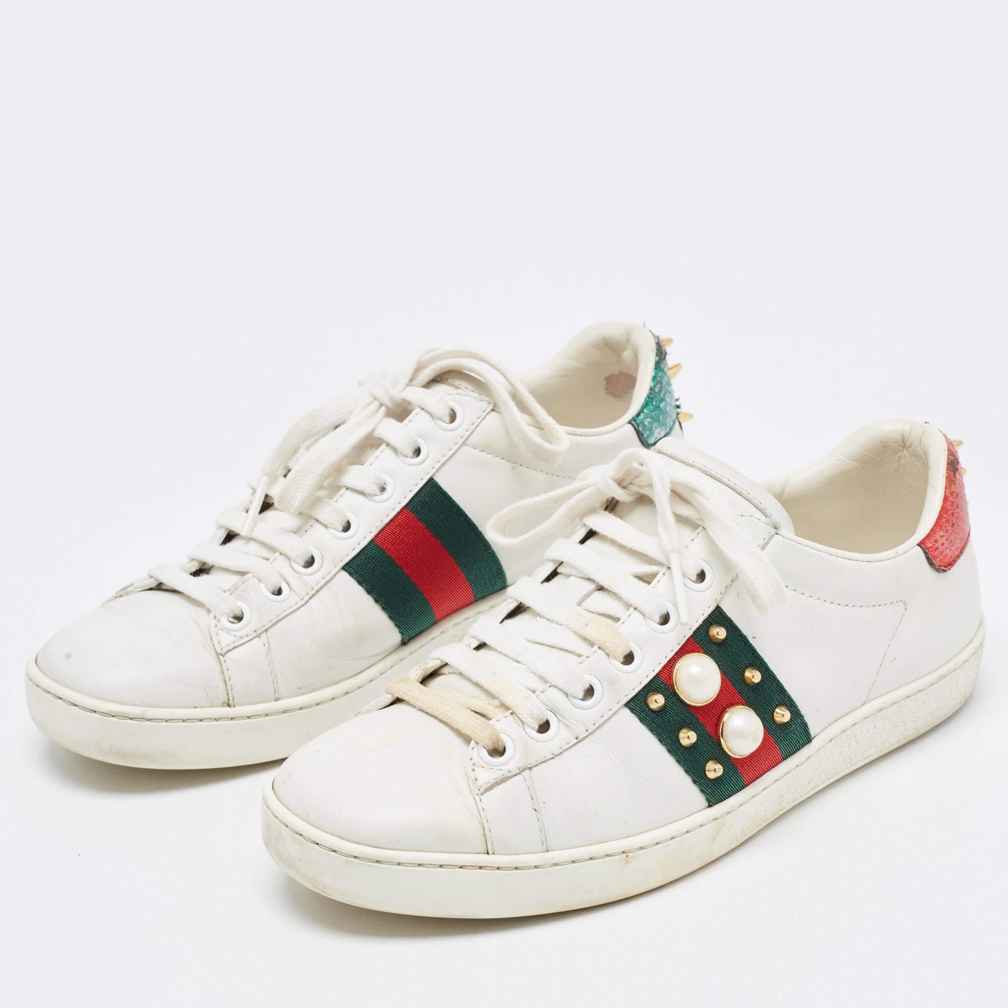 Gucci White Leather Faux Pearl Embellished Ace Low Top Sneakers Size 35 In Fair Condition For Sale In Dubai, Al Qouz 2