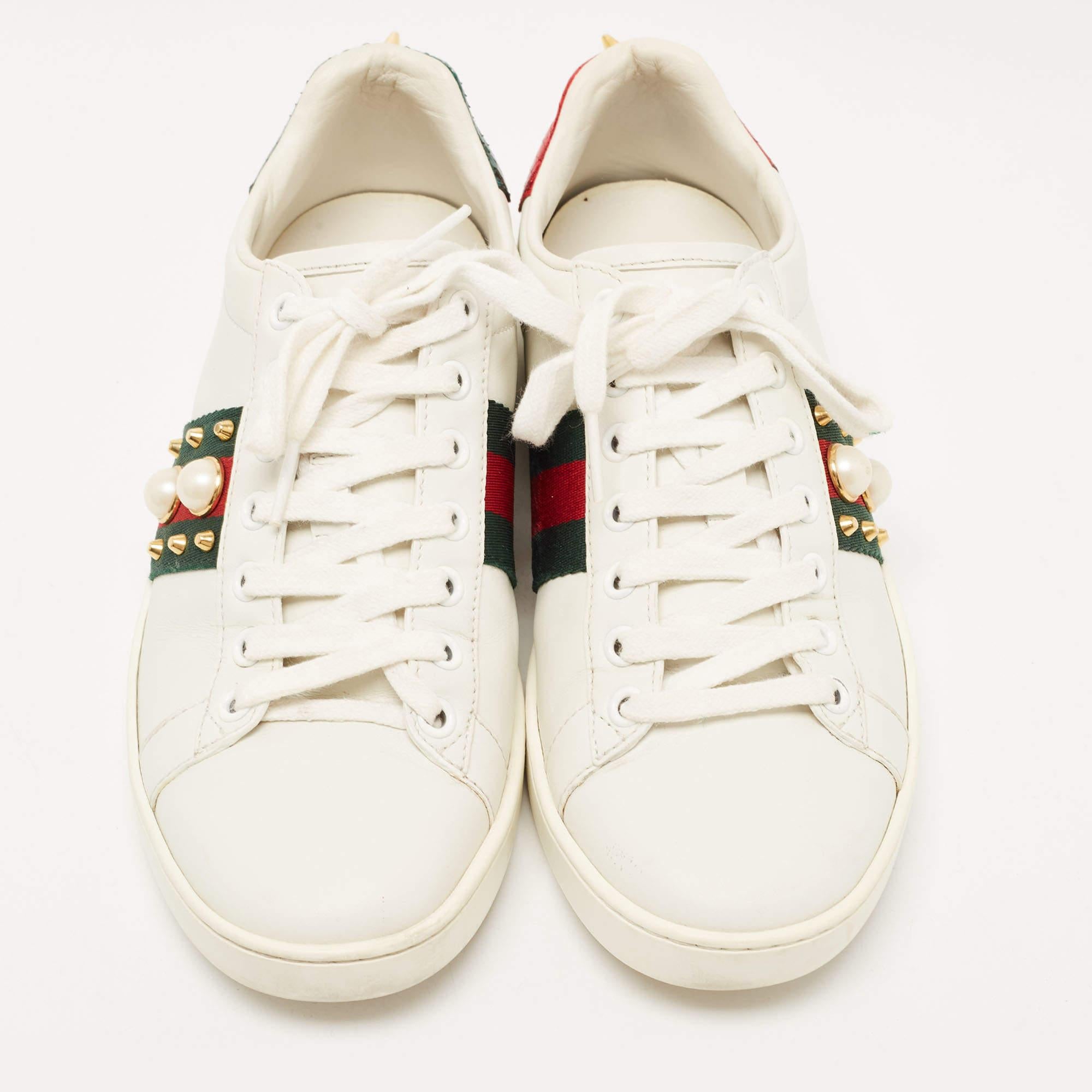 Coming in a classic silhouette, these designer sneakers are a seamless combination of luxury, comfort, and style. These sneakers are finished with signature details and comfortable insoles.

