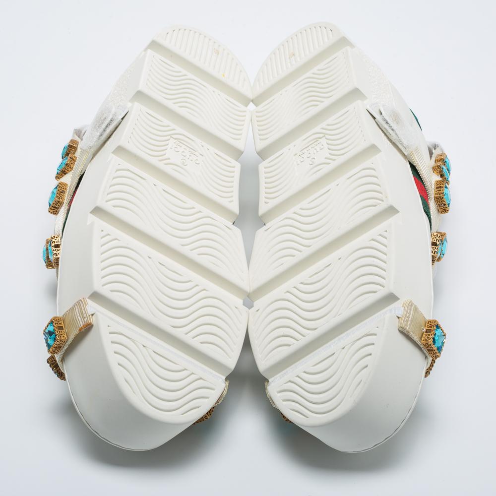 Gucci White Leather Flashtrek Chunky Sneakers Size 40 In New Condition For Sale In Dubai, Al Qouz 2