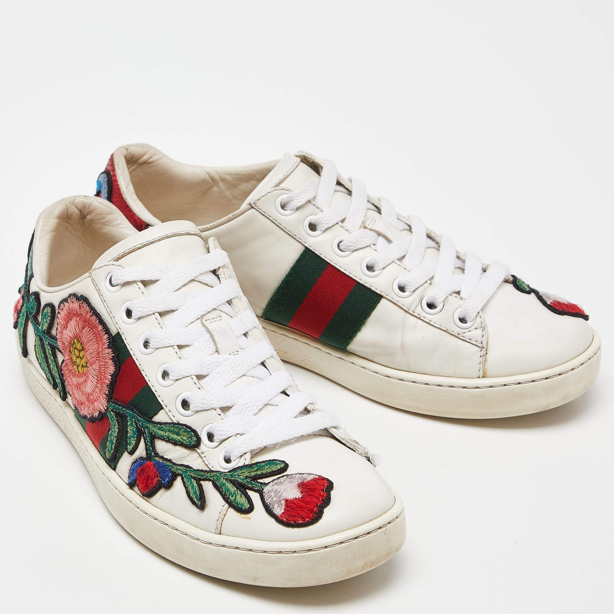 Women's Gucci White Leather Floral Embroidered Ace Sneakers Size 35 For Sale