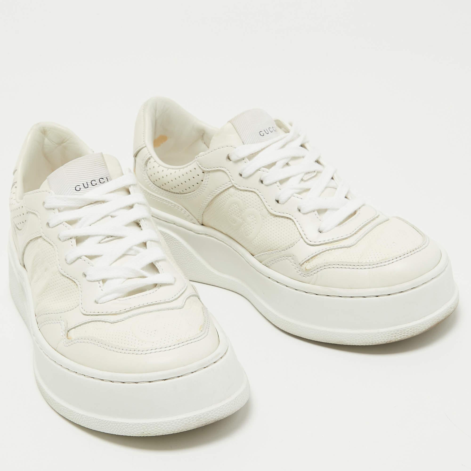 Gucci White Leather GG Embossed Perforated Leather Trainers Sneakers Size 36 In Good Condition In Dubai, Al Qouz 2
